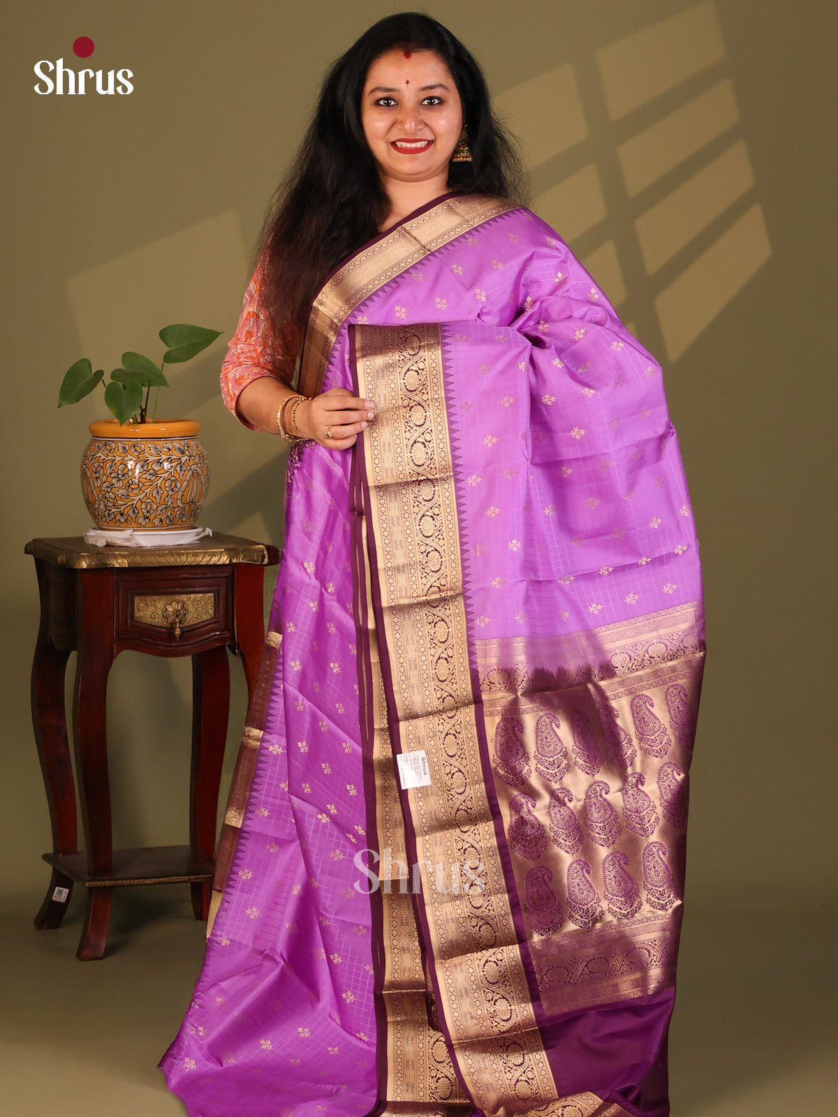 Ethereal Lilac Kanchipuram Silk Saree with gold zari floral buttas & paisleys brocade pallu - Shop on Shrus.com