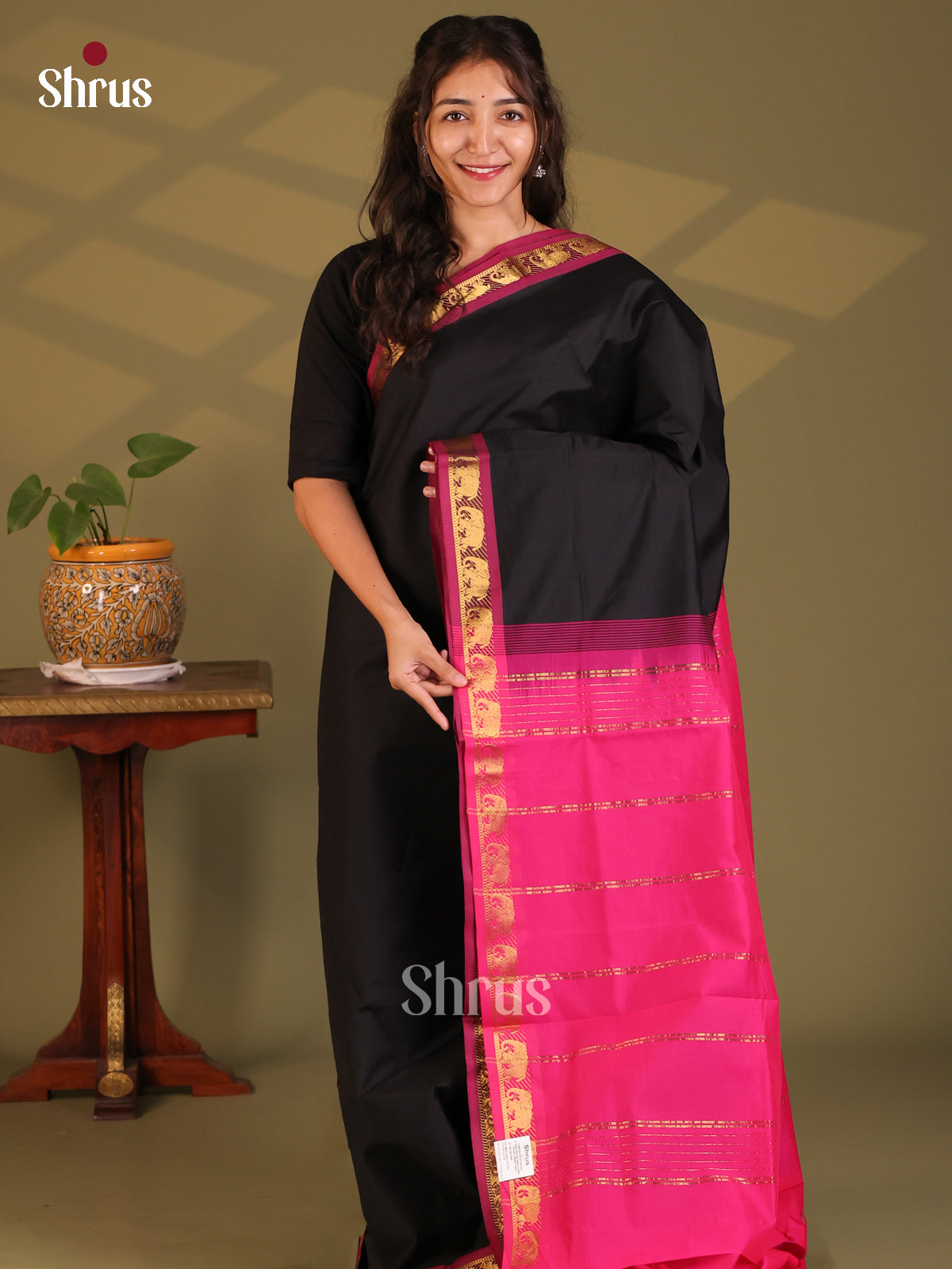 Black with Majenta Pink- Silkcotton-halfpure Saree - Shop on Shrus.com