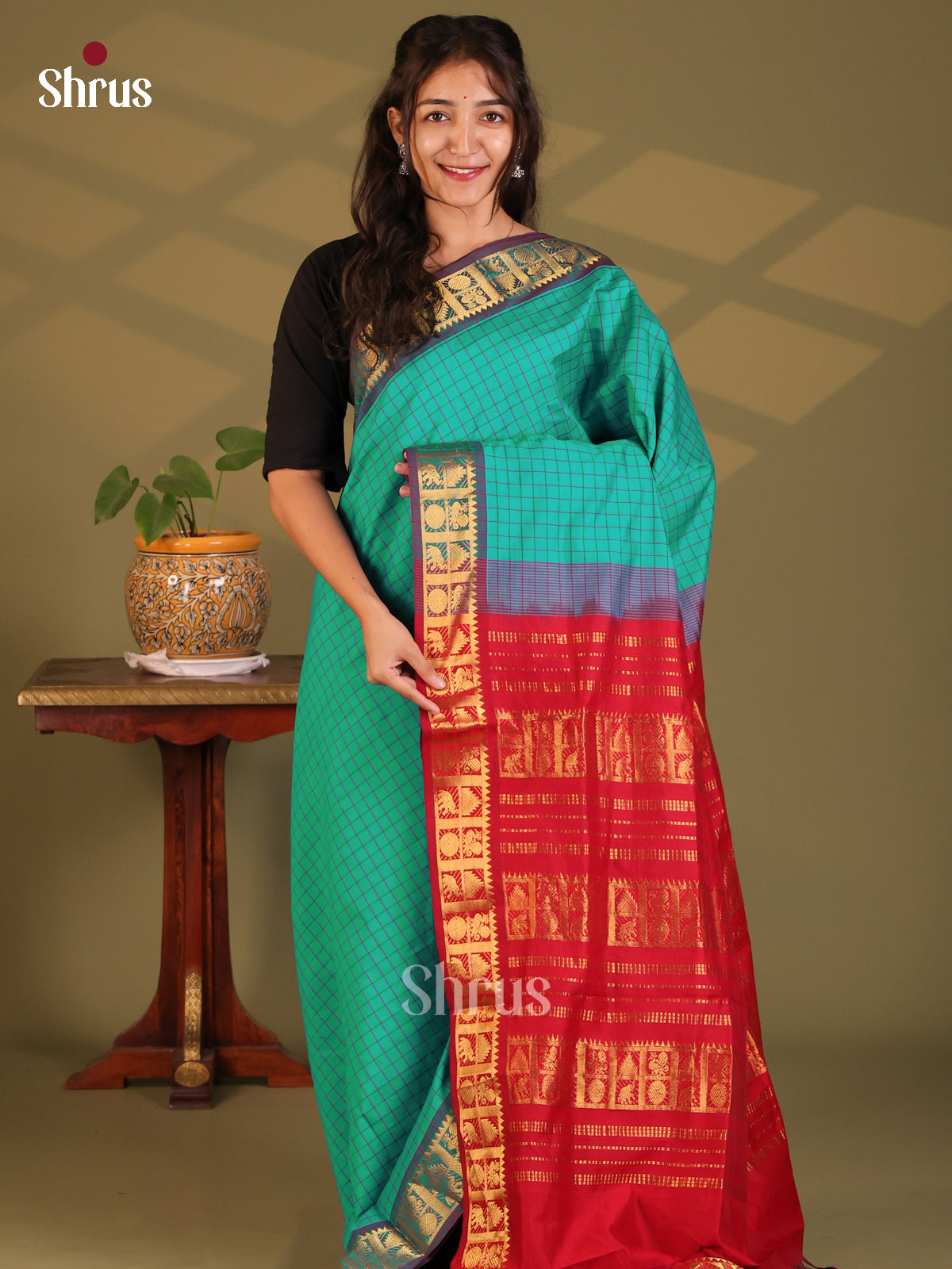 Green with Red - Silkcotton-halfpure Saree - Shop on Shrus.com