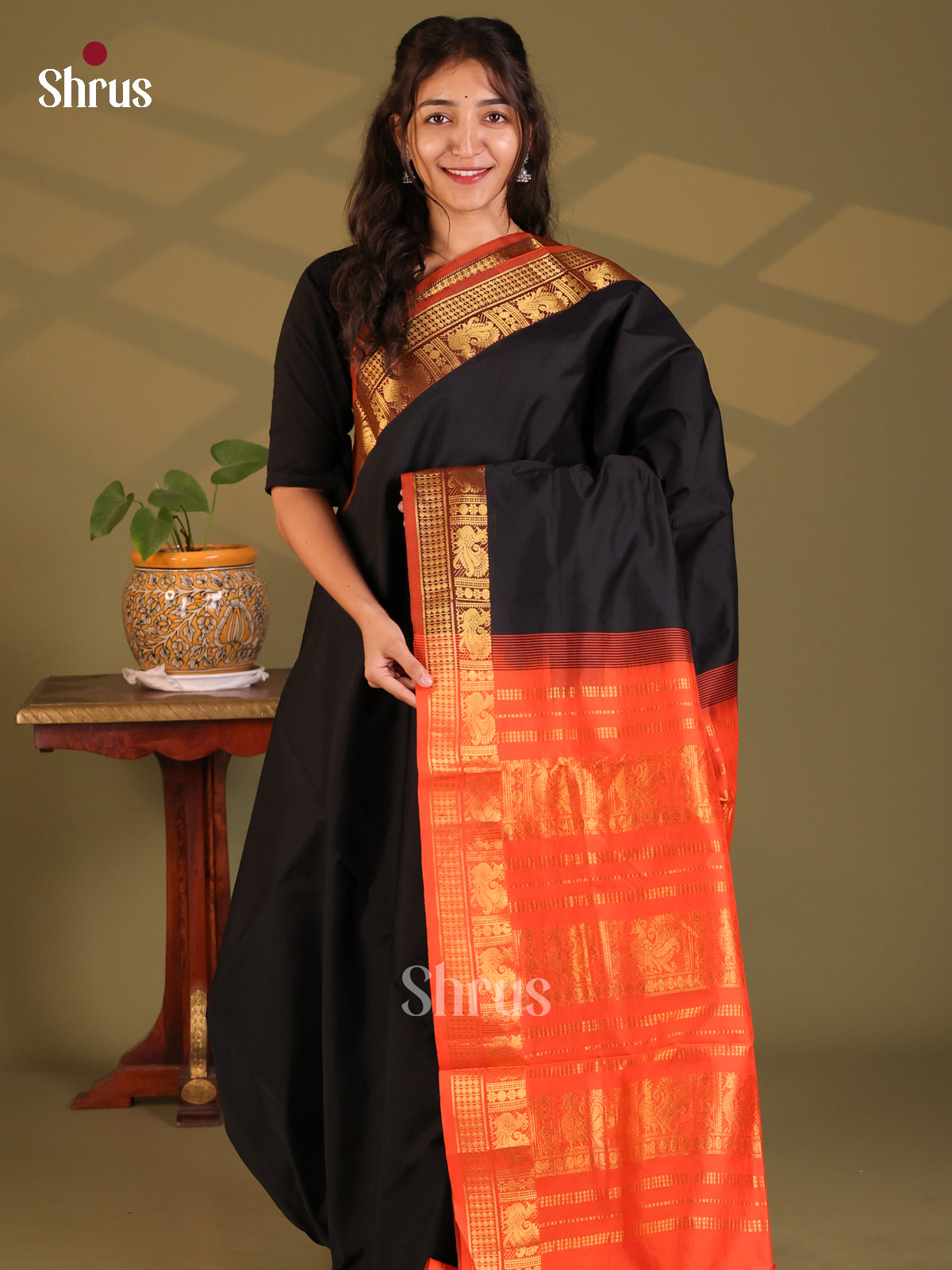Black with Red- Silkcotton-halfpure Saree - Shop on Shrus.com