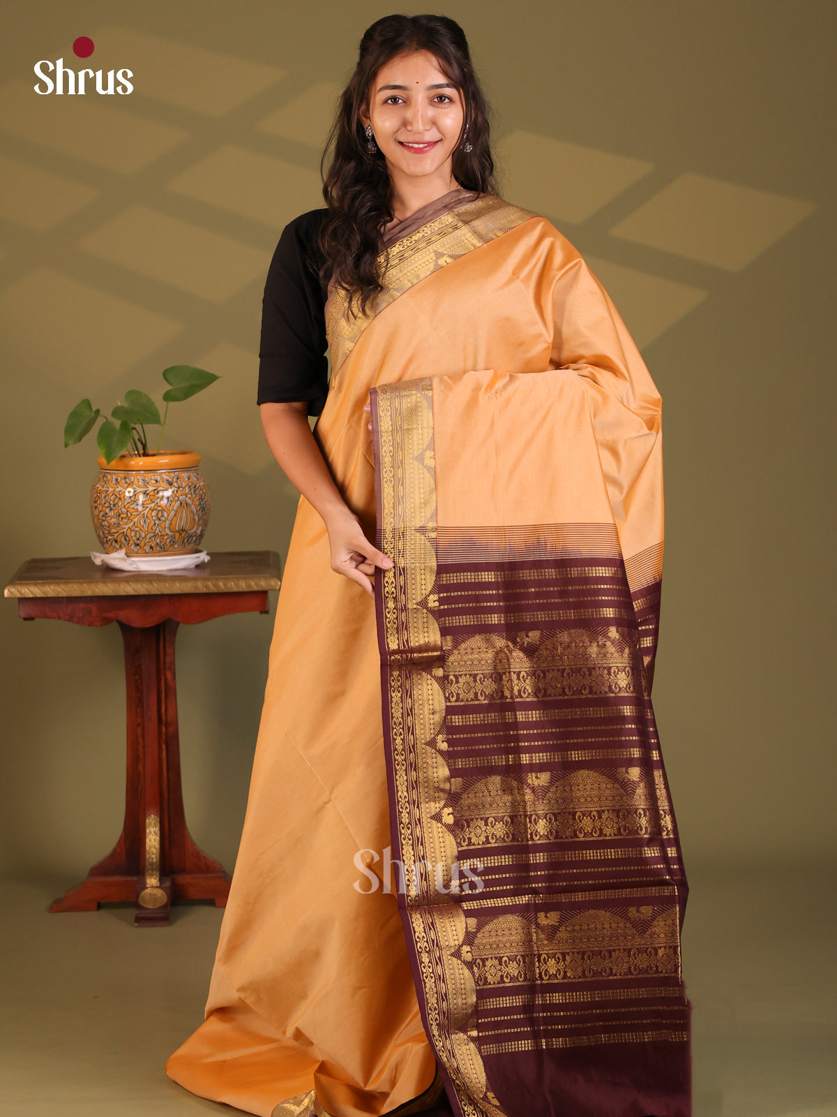 Peach with arakku Maroon- Silkcotton-halfpure Saree - Shop on Shrus.com