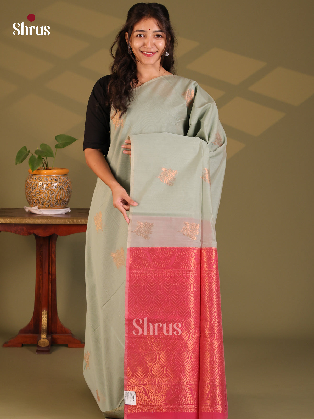 Grey with Red - Semi Silkcotton Saree - Shop on Shrus.com