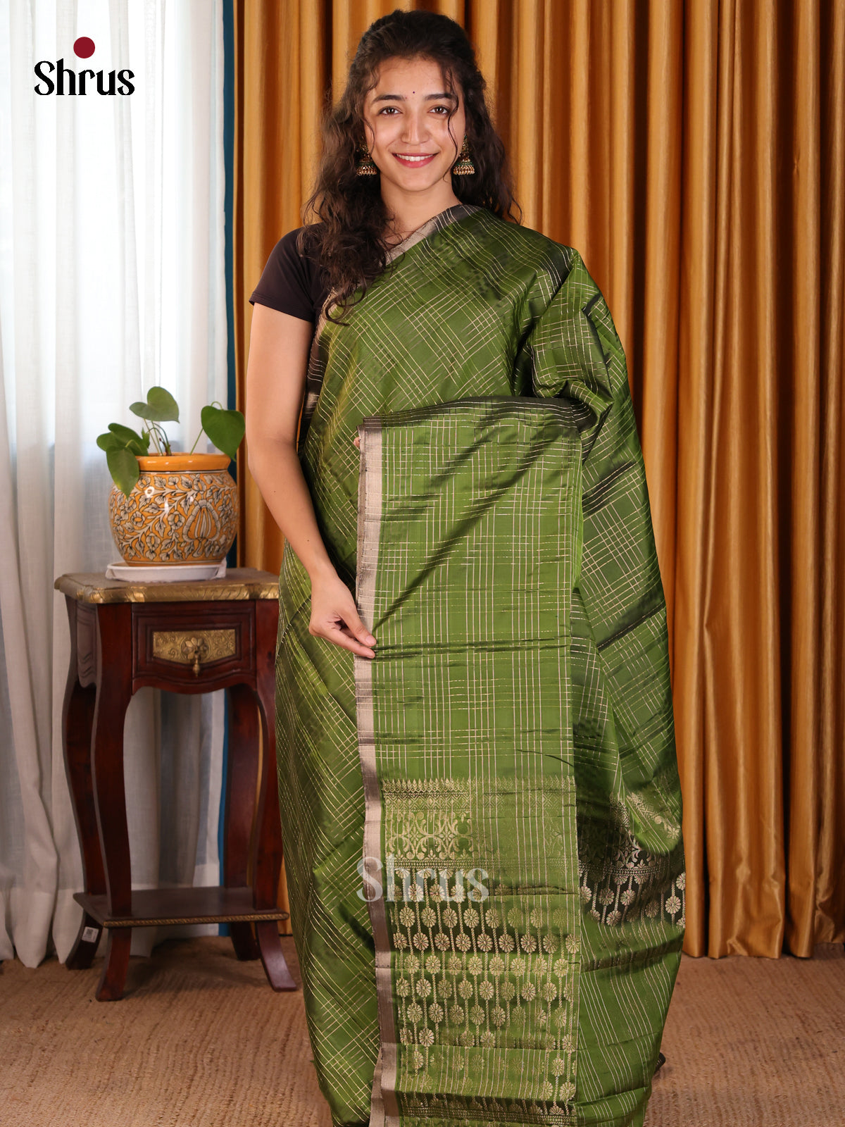 Exquisite Green monochrome Soft silk Saree with vaira oosi checks & brocade pallu-1