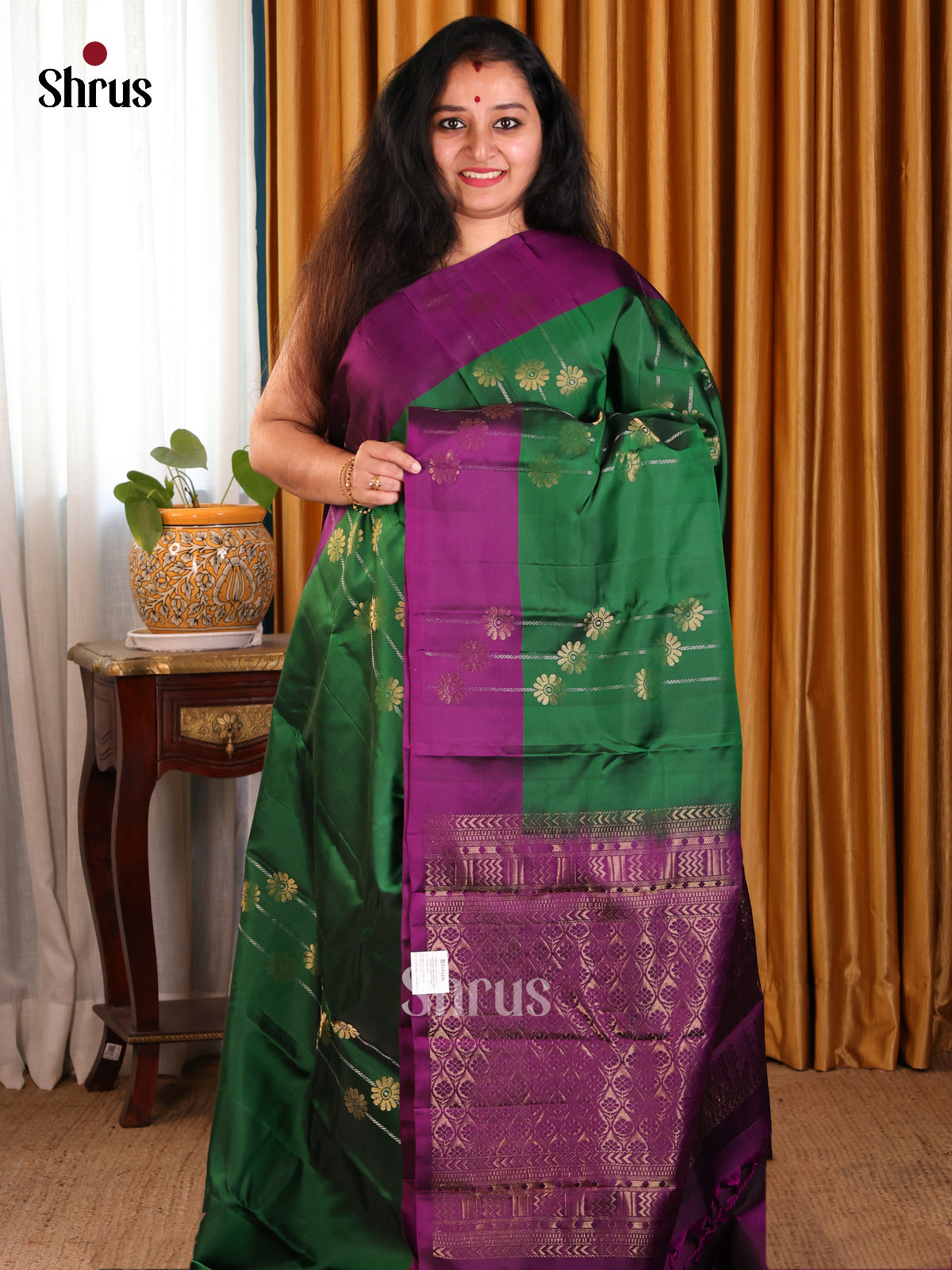 Beautiful Green Softsilk-halfpure Saree with zari floral buttas , stripes & brocade pallu - Shop on Shrus.com