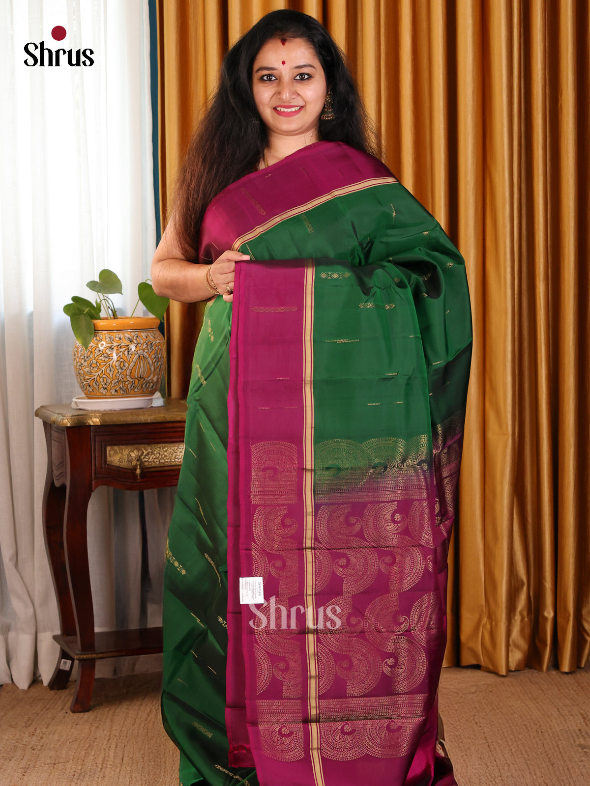 Chic Bottle Green Softsilk-halfpure Saree with floral buttas & Plain Border - Shop on Shrus.com