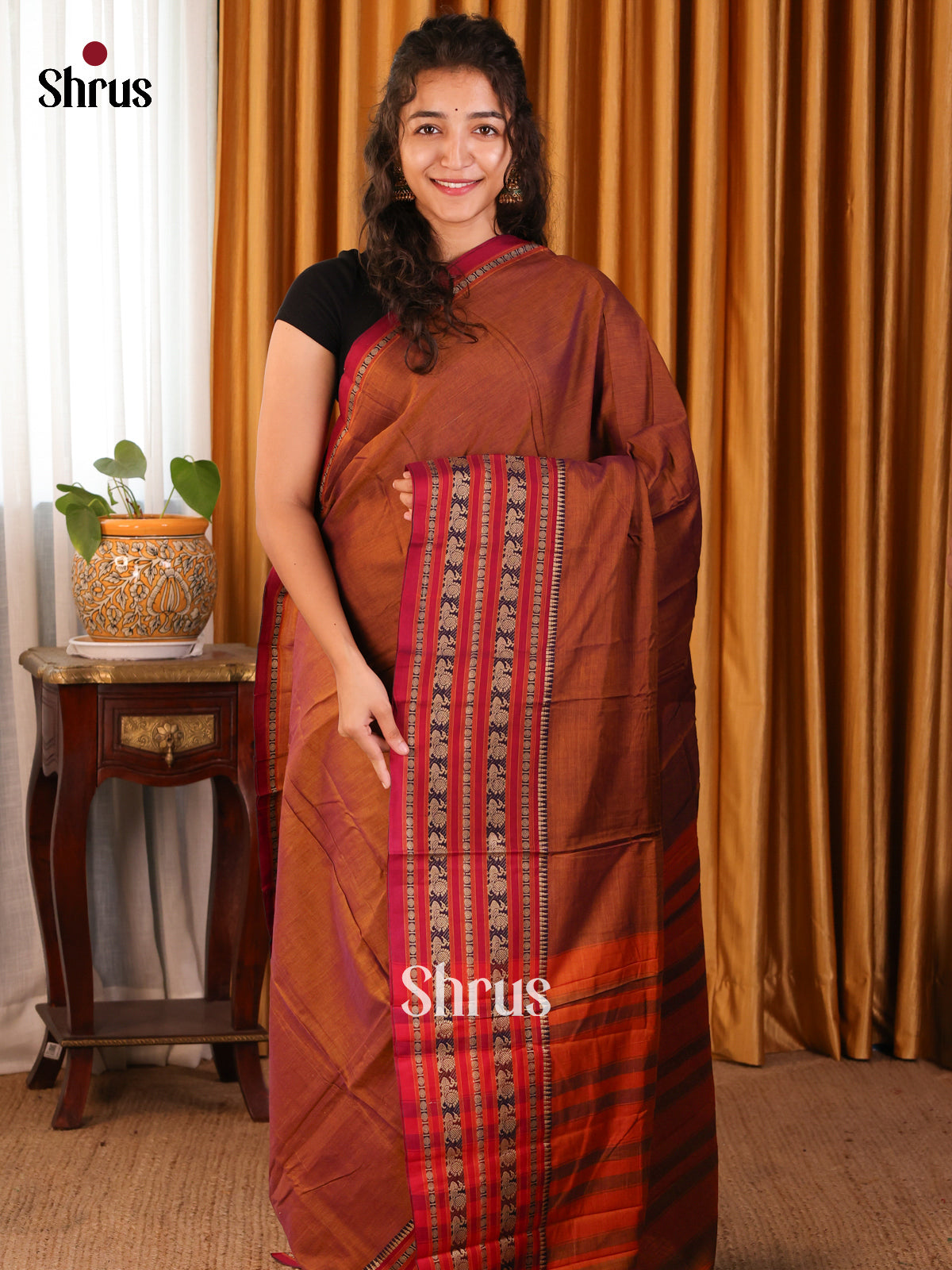 Brown with Red- Narayanpet Cotton Saree - Shop on Shrus.com