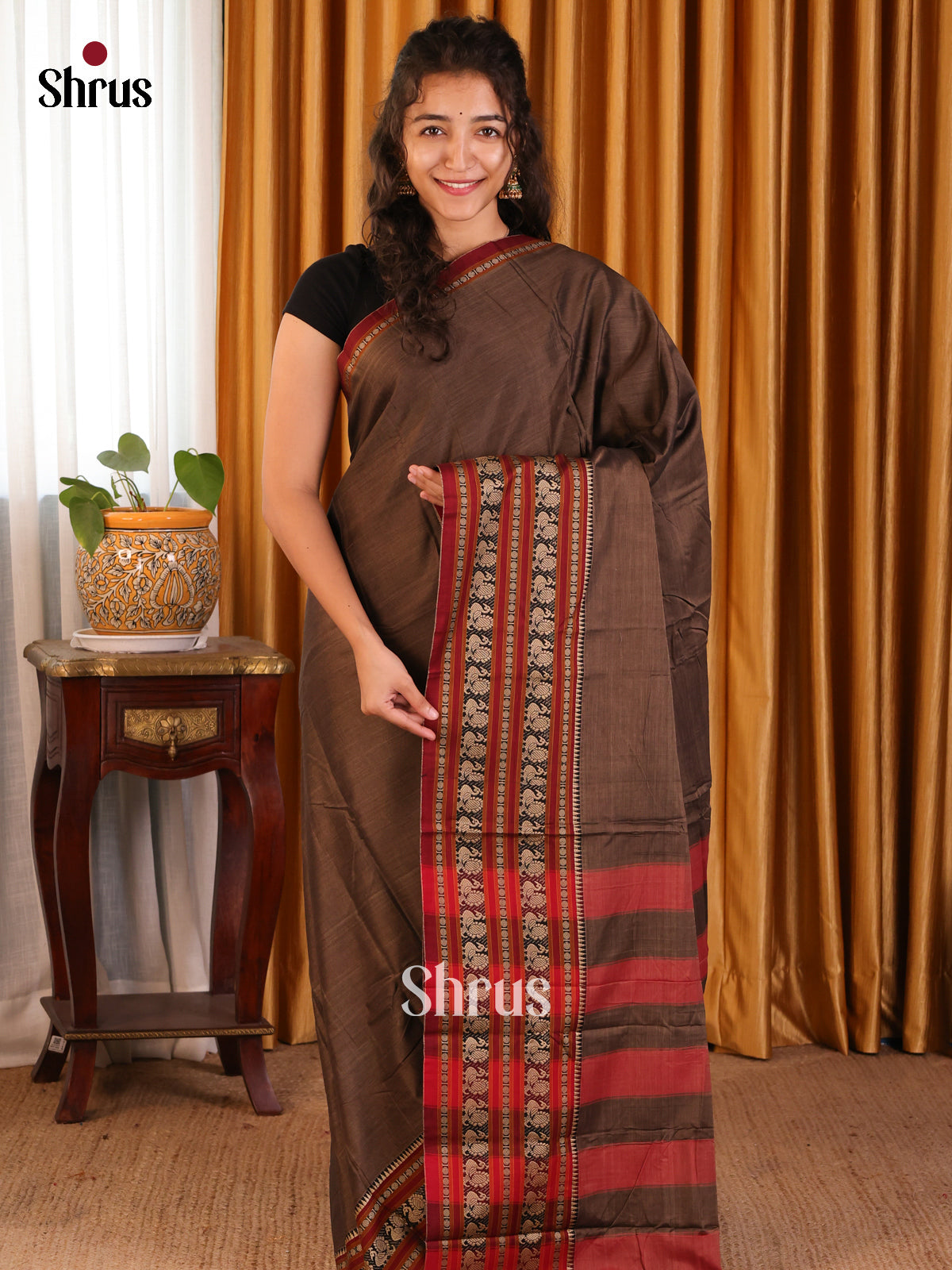 Brown with Red - Narayanpet Cotton Saree - Shop on Shrus.com