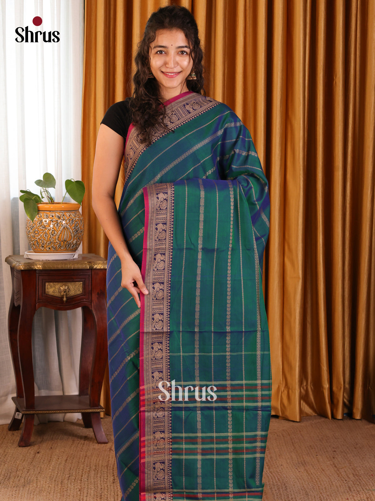 Green with Red - Narayanpet Cotton Saree - Shop on Shrus.com