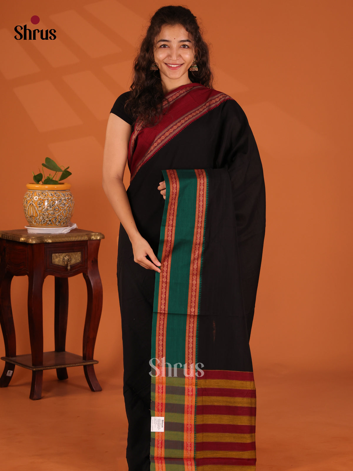 Black with Green- Narayanpet Cotton Saree - Shop on Shrus.com