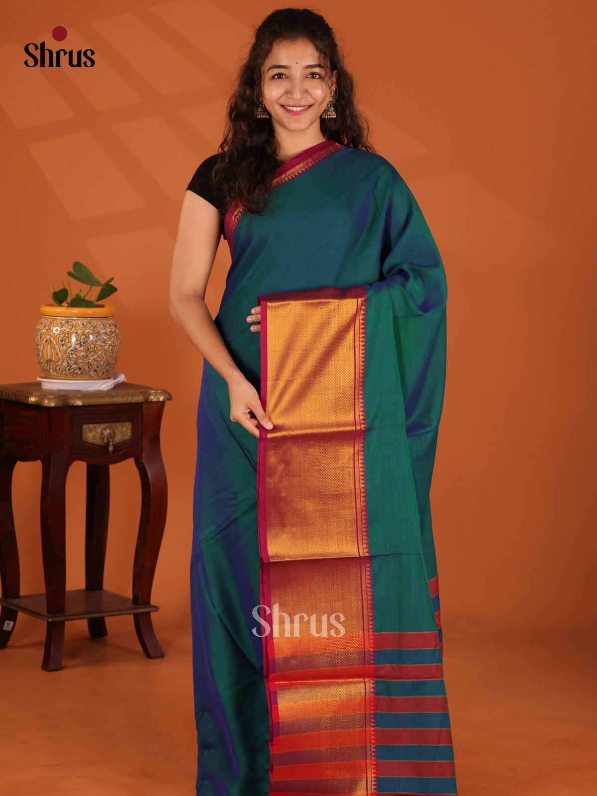 Peacock Green with Maroon - Narayanpet Cotton Saree - Shop on Shrus.com