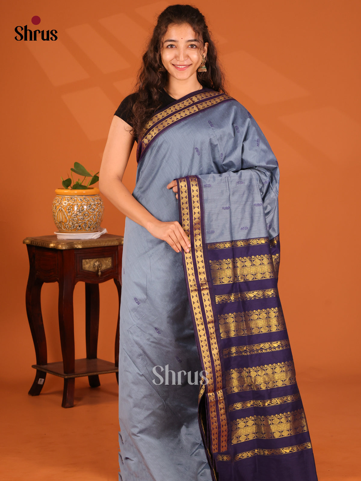 Grey Kalyani Cotton Saree With Thread Buttas & Blue Zari Woven Border - Shop on Shrus.com