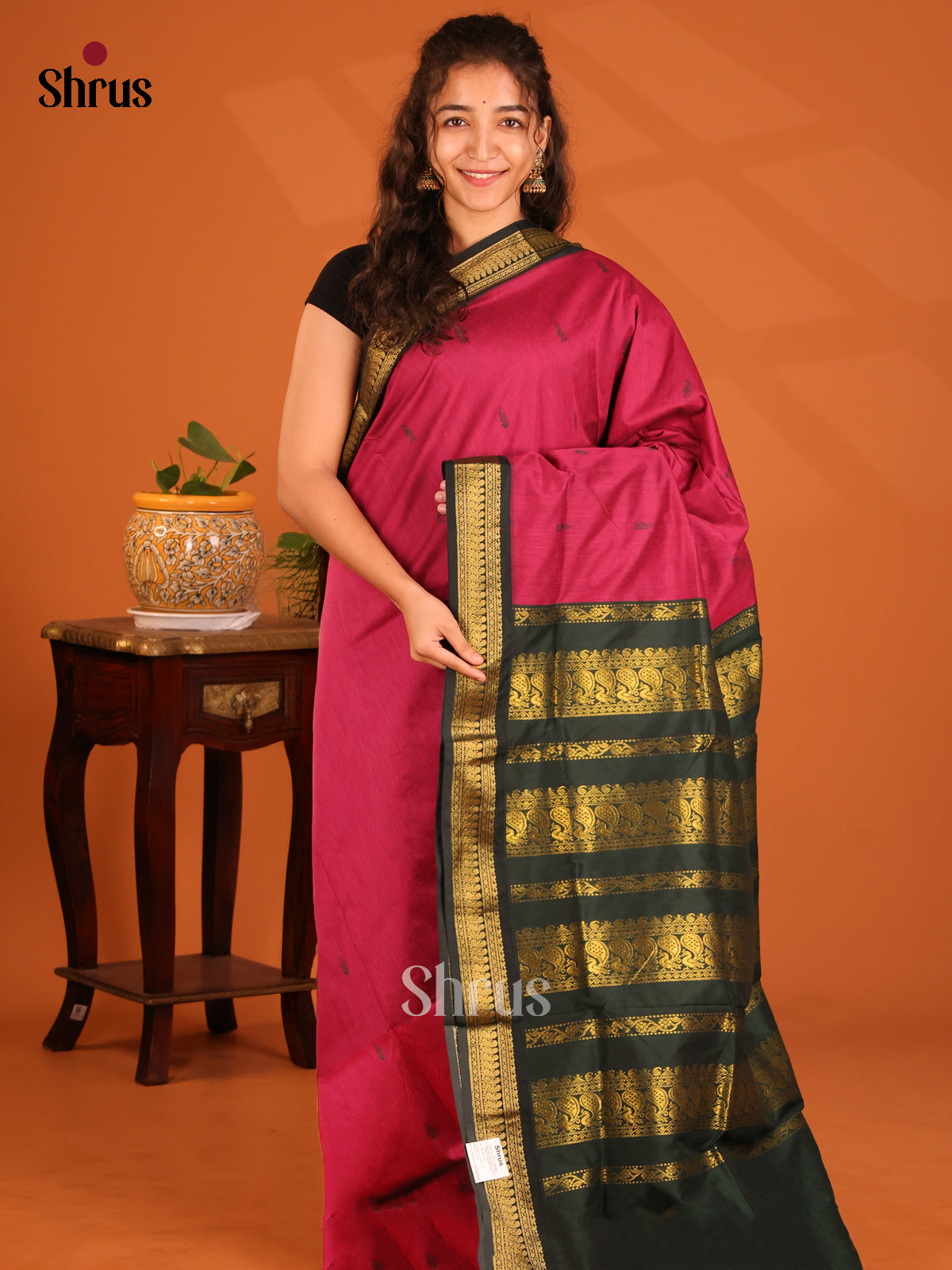 Elegant Red Kalyani Cotton Saree with Green Zari Border & Pallu - Shop on Shrus.com