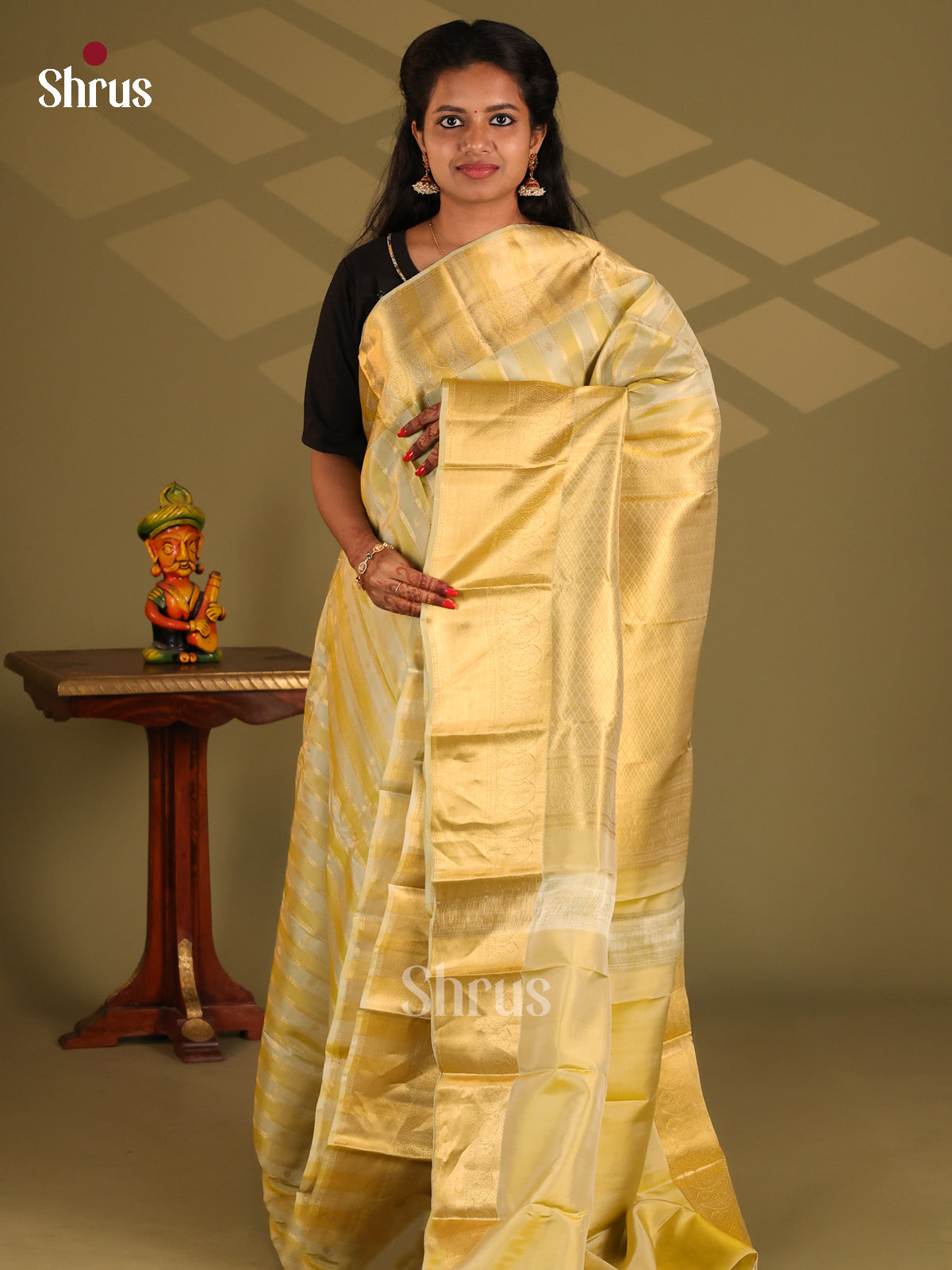 Cream & Pista Green - Kanchipuram-halfpure Saree - Shop on Shrus.com