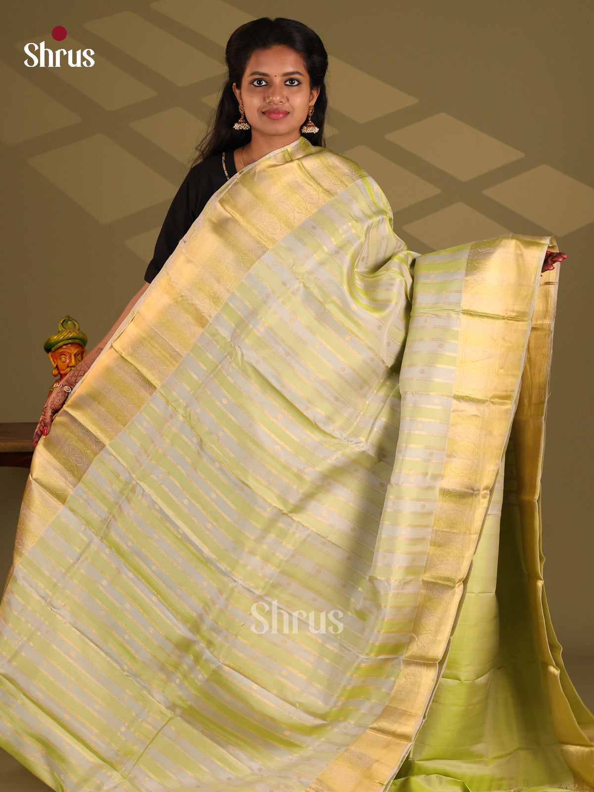 Cream & Green - Kanchipuram-halfpure Saree - Shop on Shrus.com