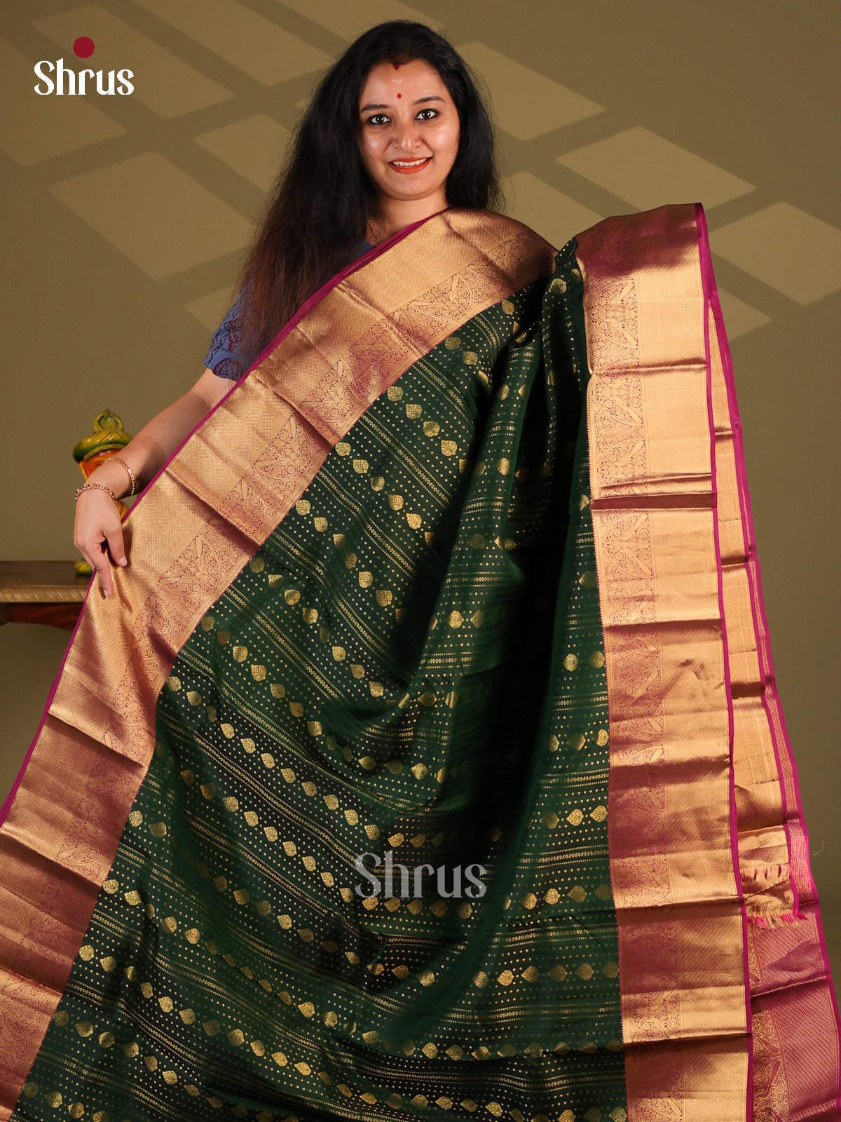Green & Majenta - Kanchipuram-halfpure Saree - Shop on Shrus.com