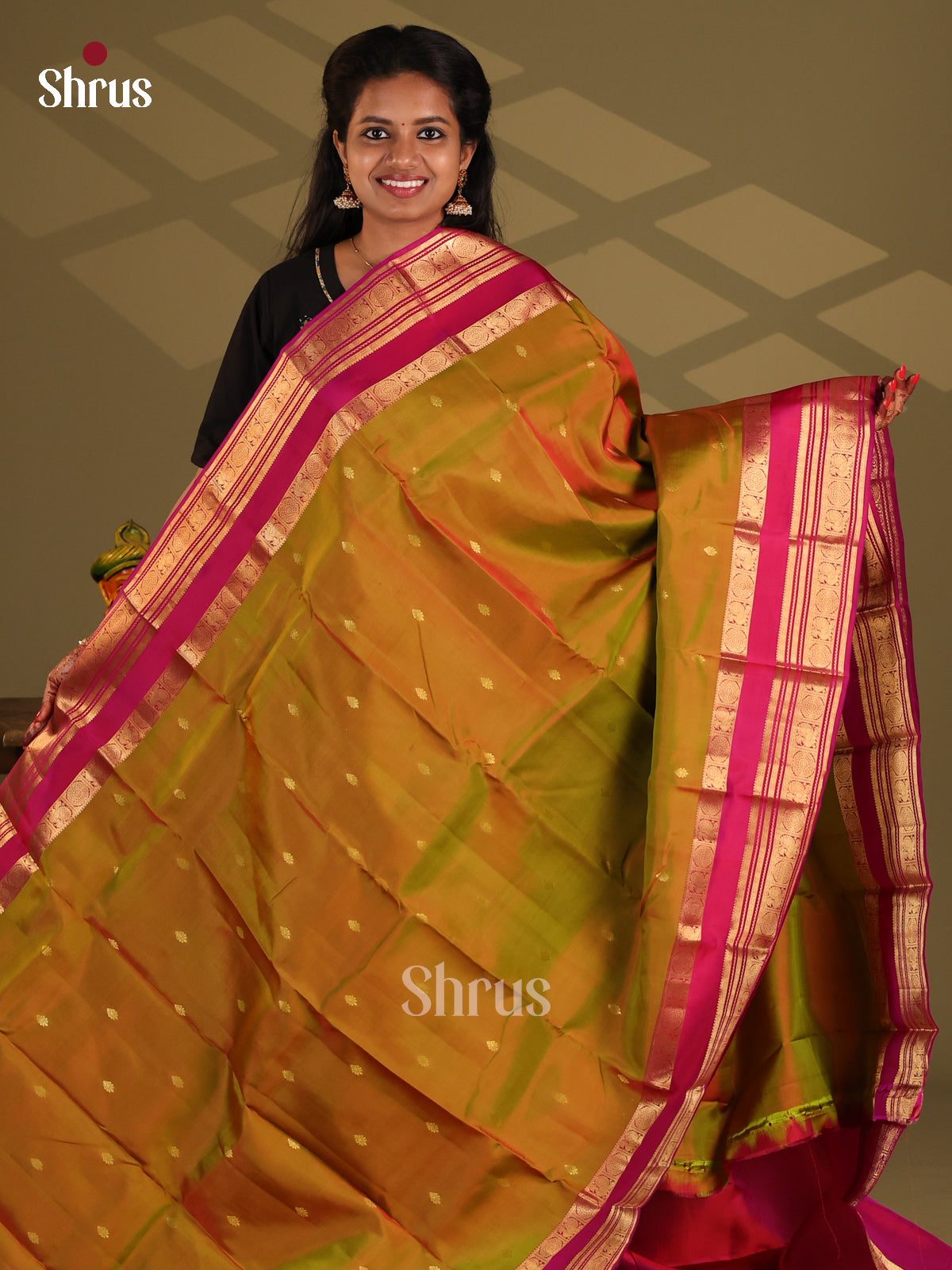 Mehandi Green & Majenta - Kanchipuram-halfpure Saree - Shop on Shrus.com