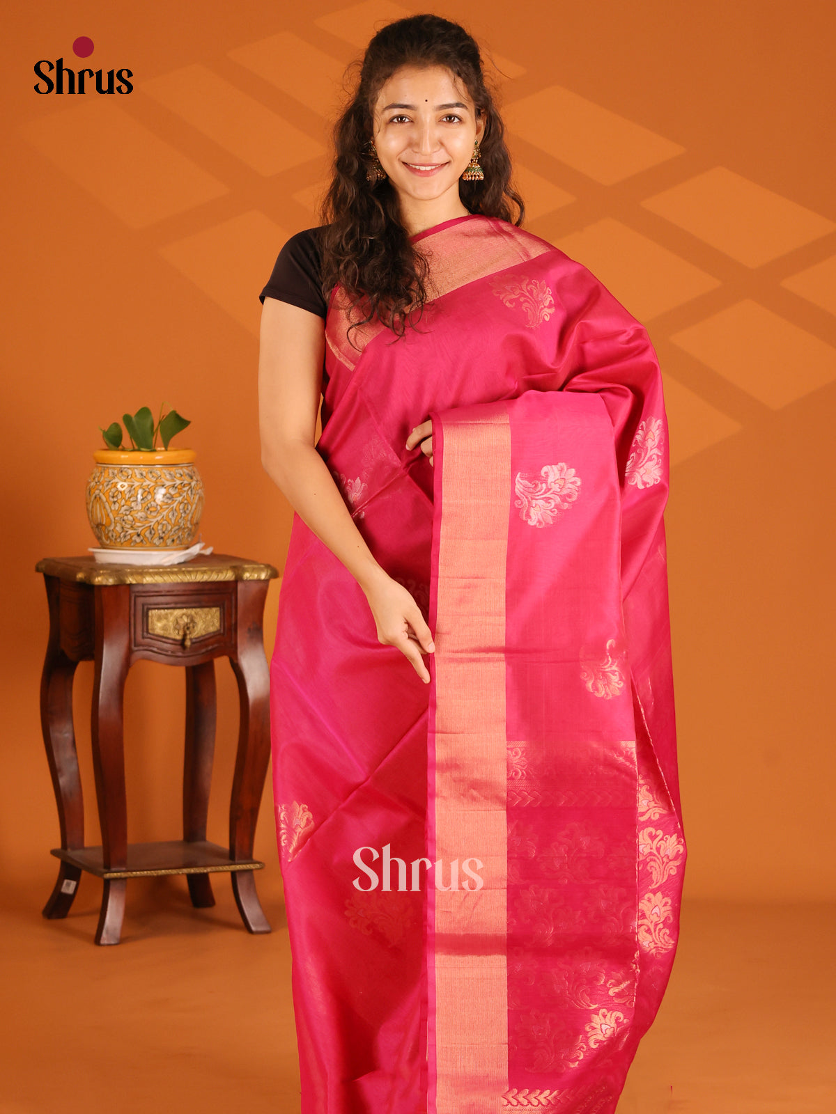 DES23250 - Silk Cotton Saree - Shop on Shrus.com
