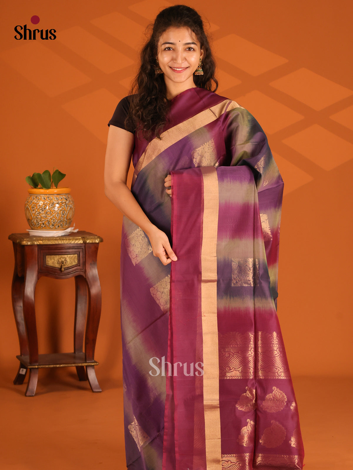 DES23268 - Silk Cotton Saree - Shop on Shrus.com