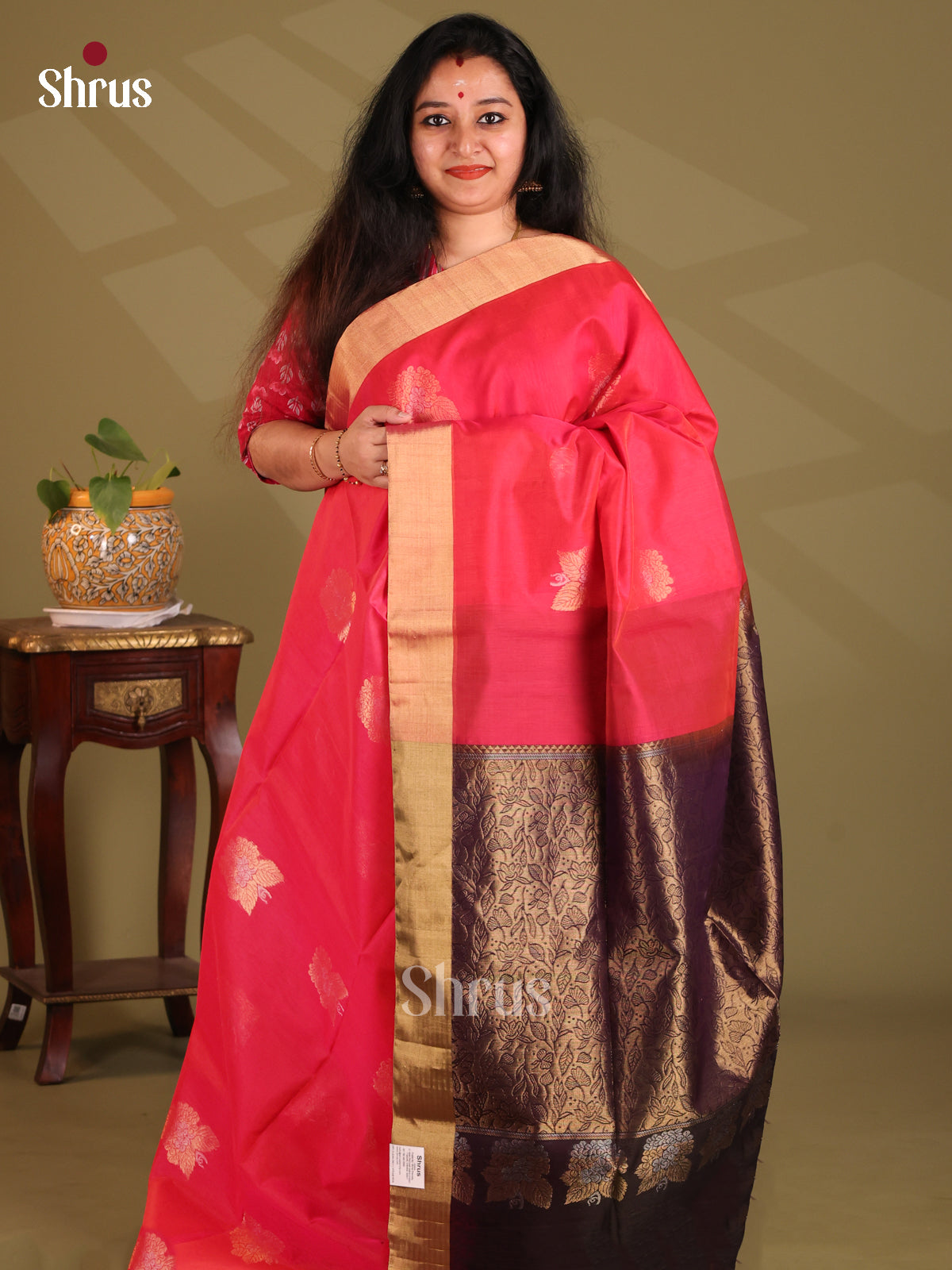 DES23289 - Silk Cotton Saree - Shop on Shrus.com
