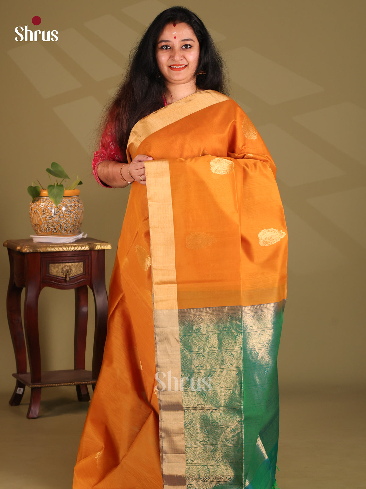DES23298 - Silk Cotton Saree - Shop on Shrus.com