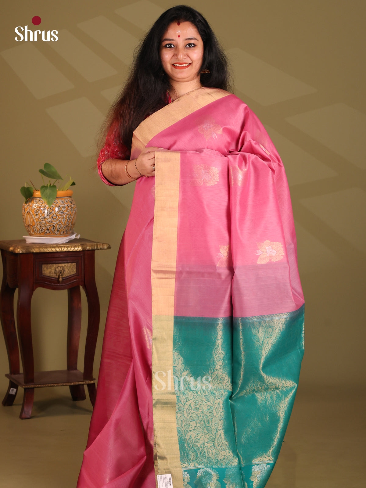 DES23299 - Silk Cotton Saree - Shop on Shrus.com