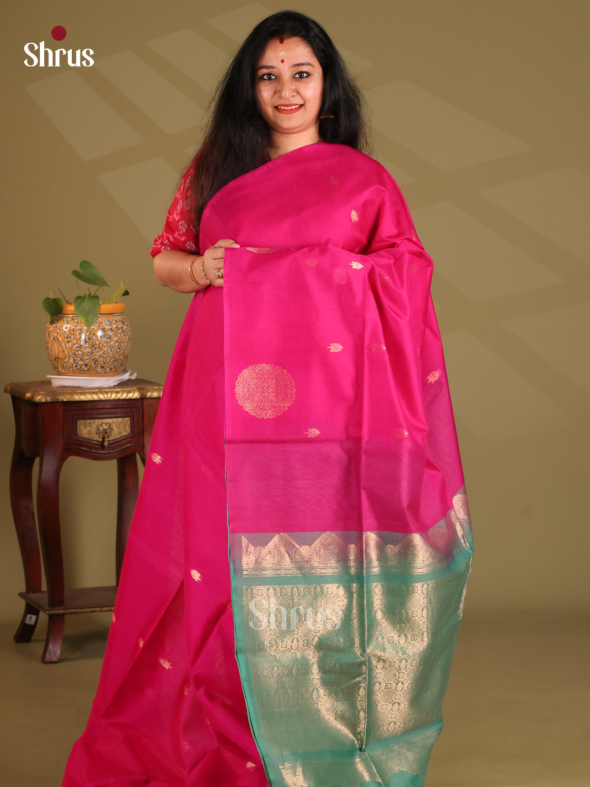 DES23307 - Silk Cotton Saree - Shop on Shrus.com