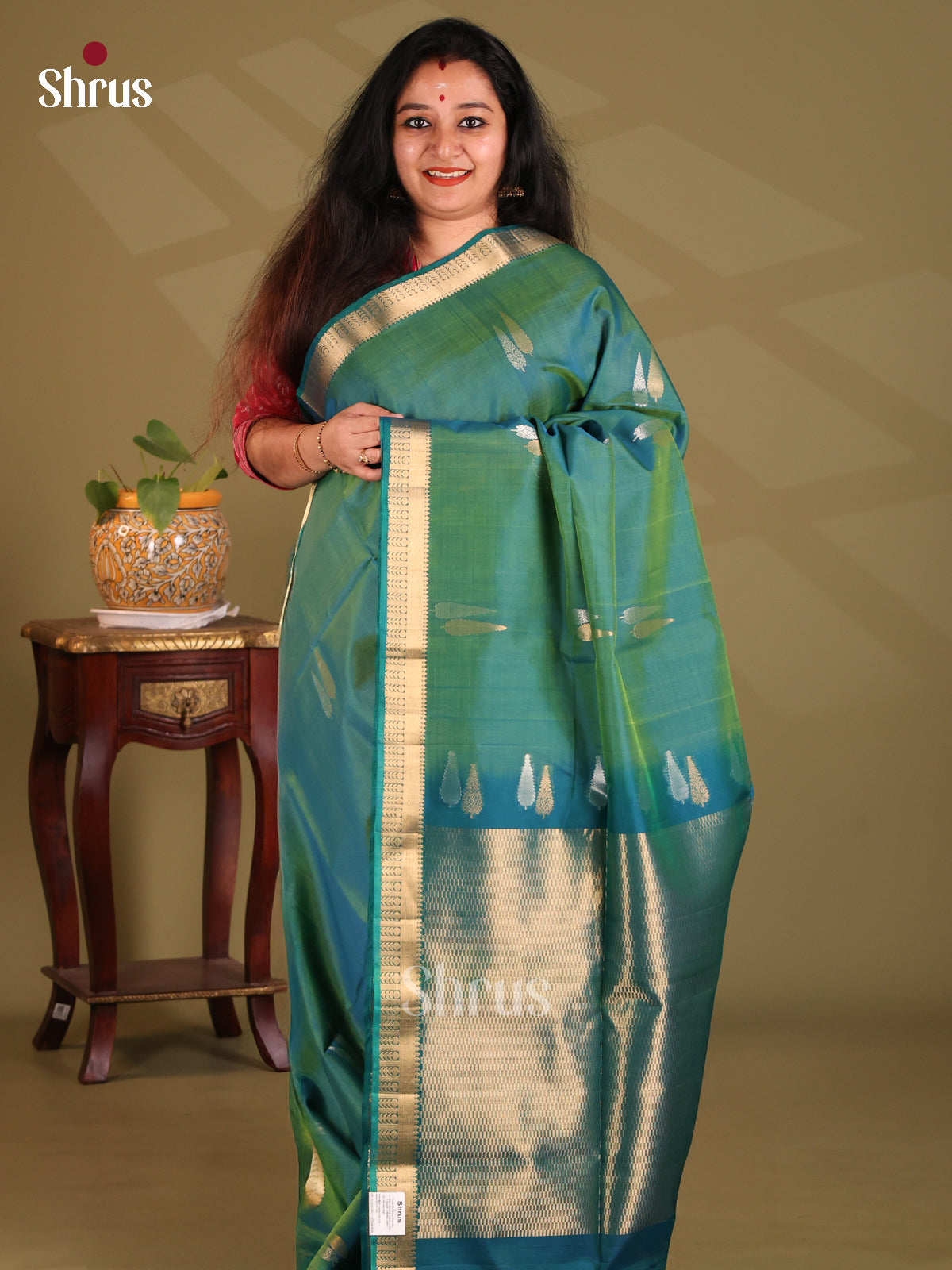 DES23347 - Silk Cotton Saree - Shop on Shrus.com