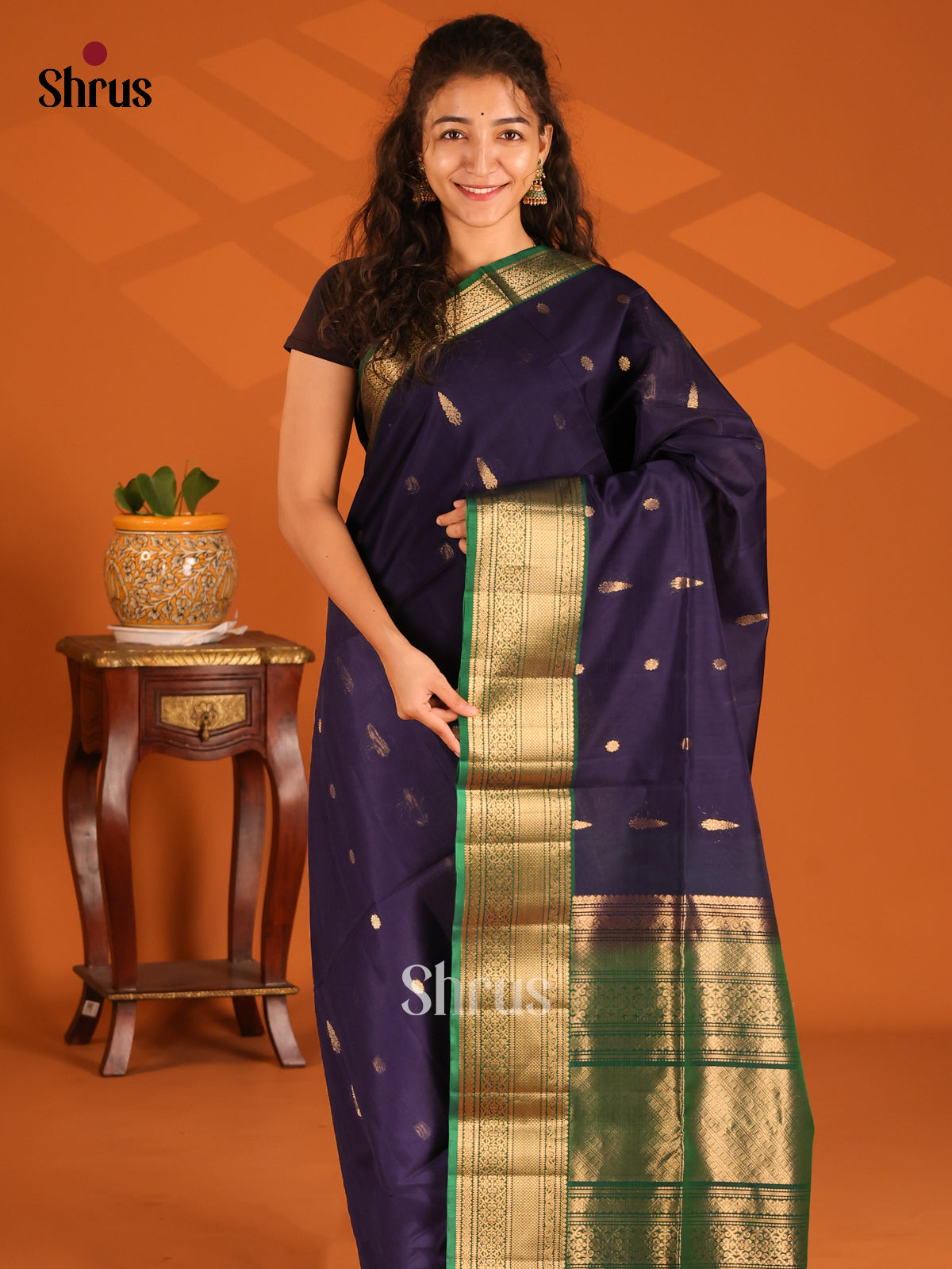 DES23353 - Silk Cotton Saree - Shop on Shrus.com
