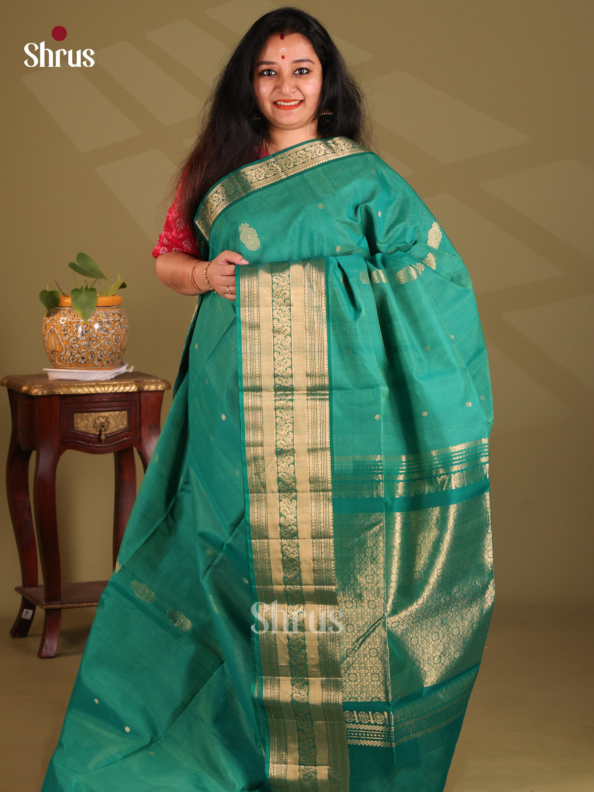 DES23360 - Silk Cotton Saree - Shop on Shrus.com