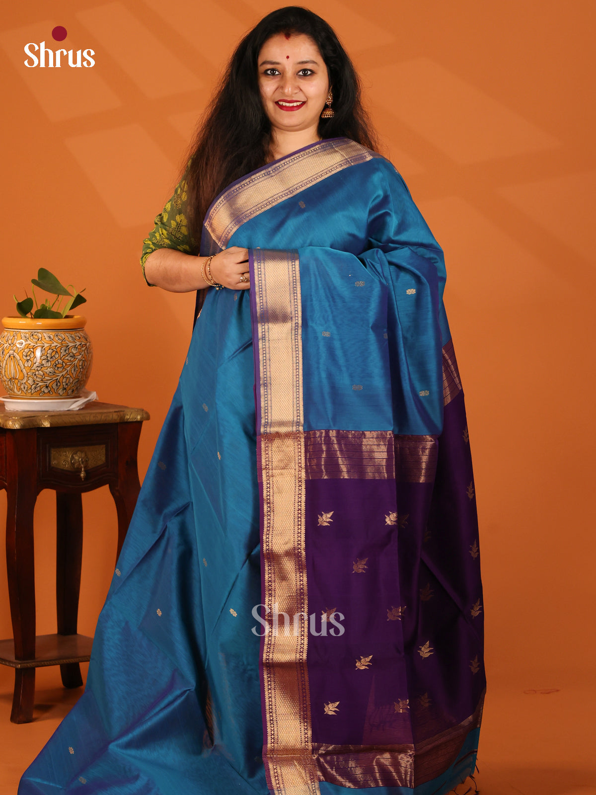 Blue with Violet- Maheshwari silkcotton Saree - Shop on Shrus.com