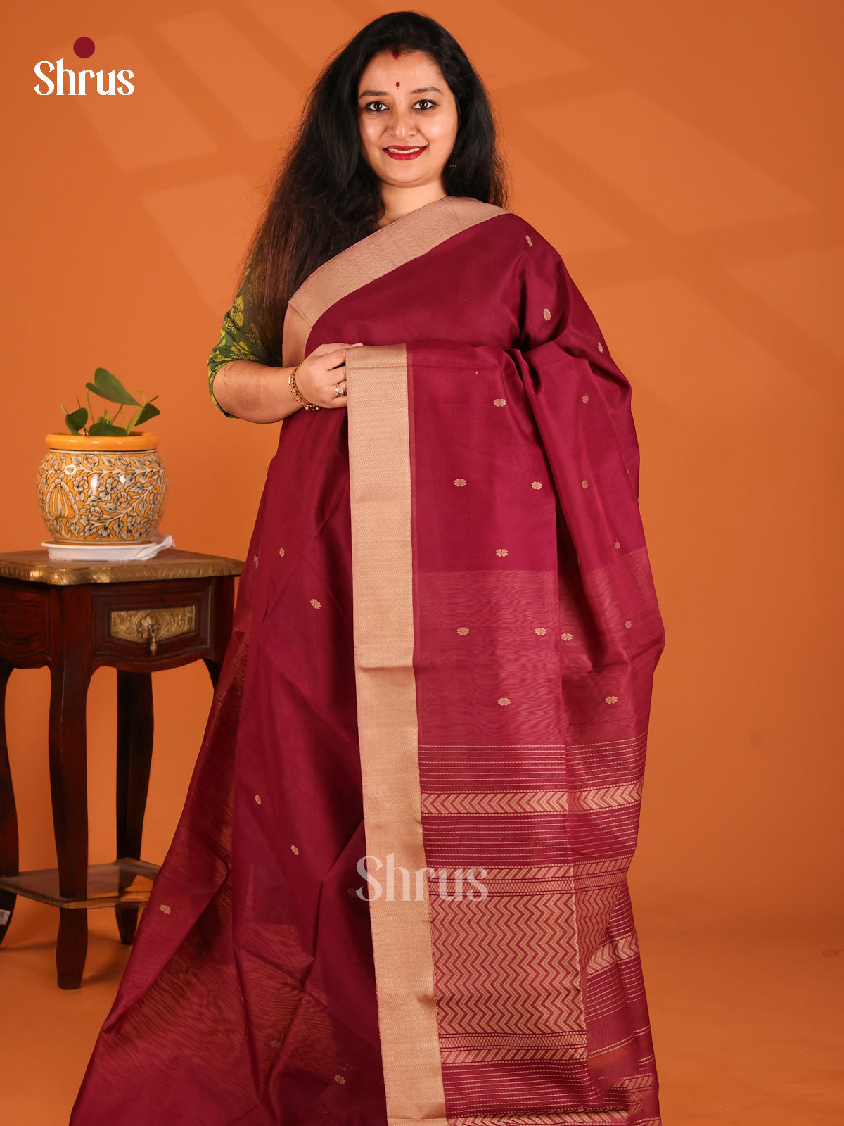 Maroon with Brown - Maheshwari silkcotton Saree - Shop on Shrus.com
