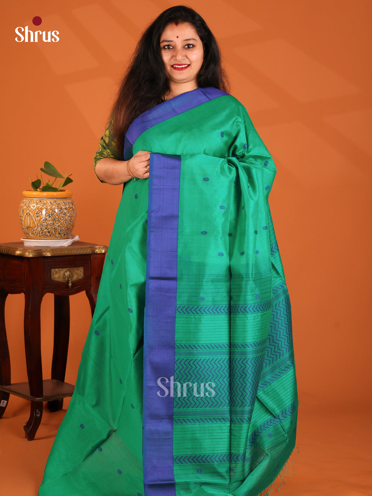 Green & Blue - Maheshwari silkcotton Saree - Shop on Shrus.com