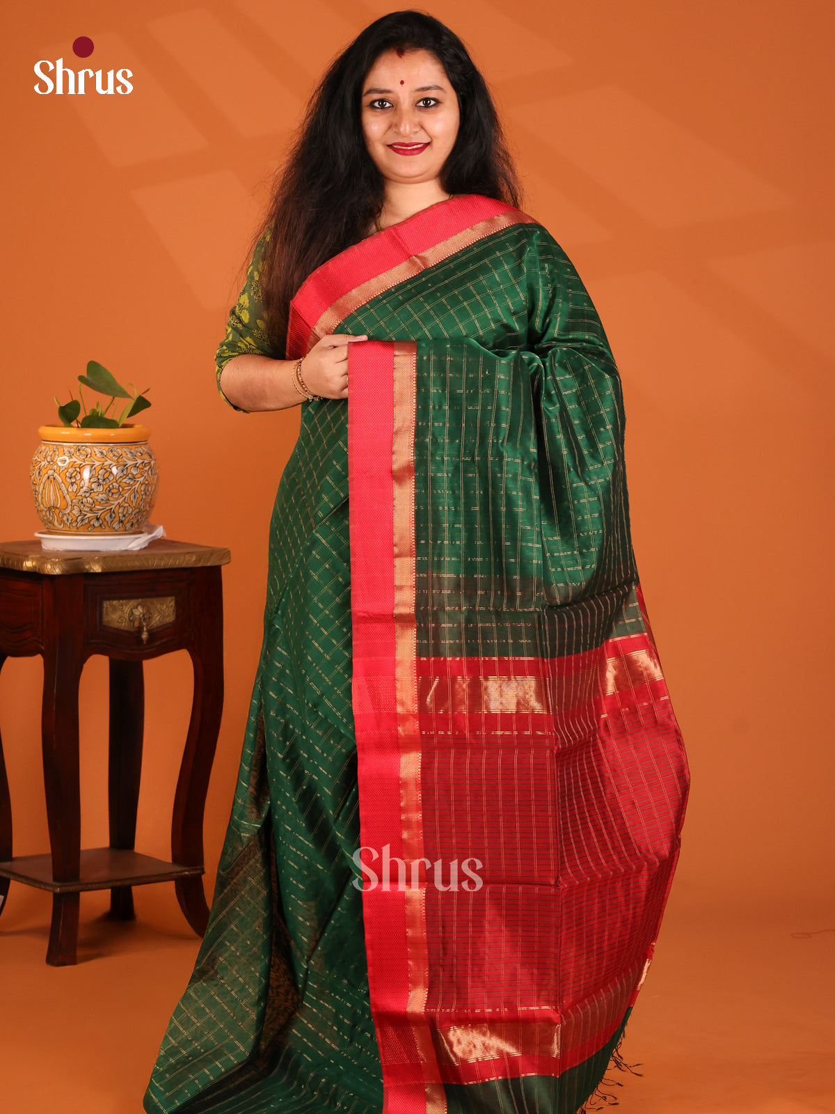 Green with Red- Maheshwari silkcotton Saree - Shop on Shrus.com