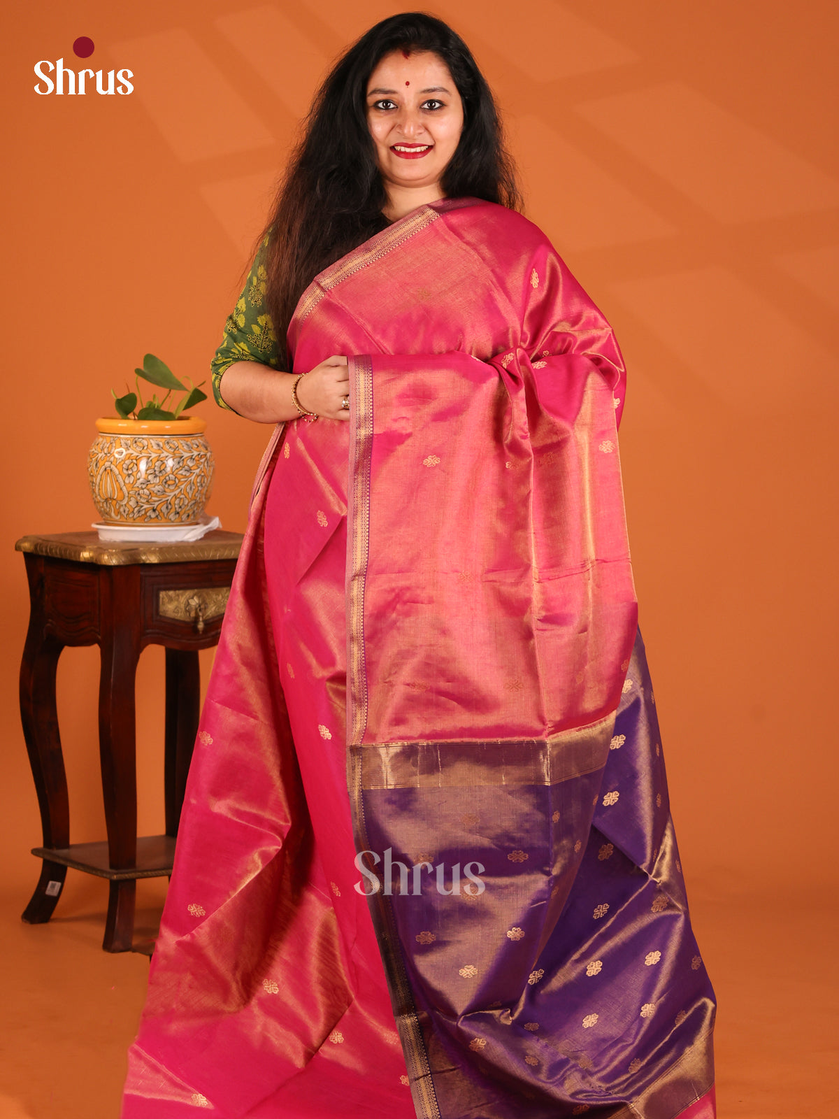 Pink with Violet - Maheshwari silkcotton Saree - Shop on Shrus.com