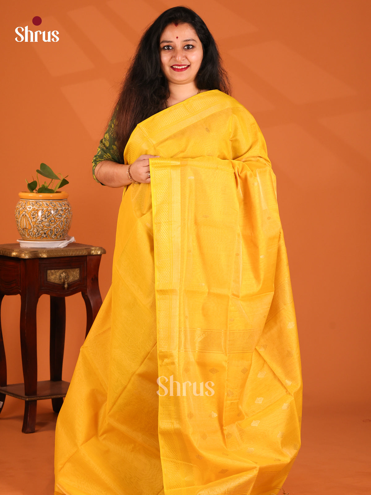 Yellow(Single Tone)- Maheshwari silkcotton Saree - Shop on Shrus.com
