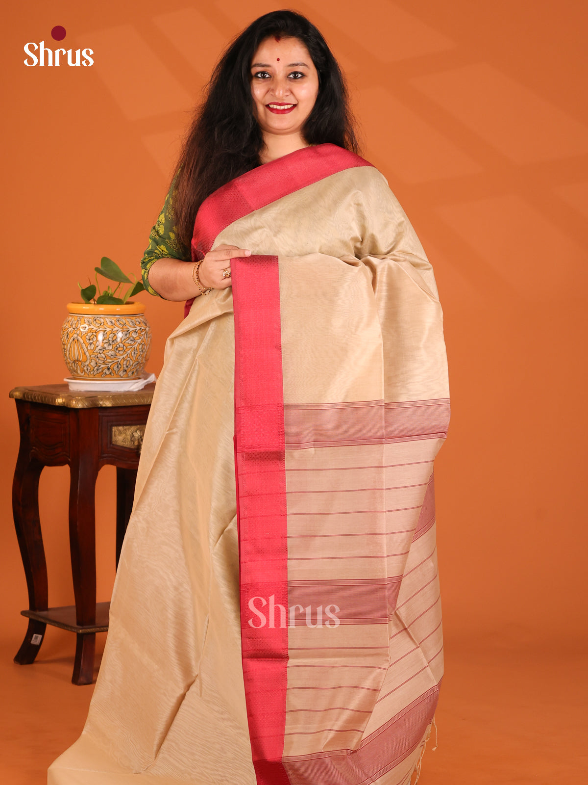 Beige with Red - Maheshwari silkcotton Saree - Shop on Shrus.com