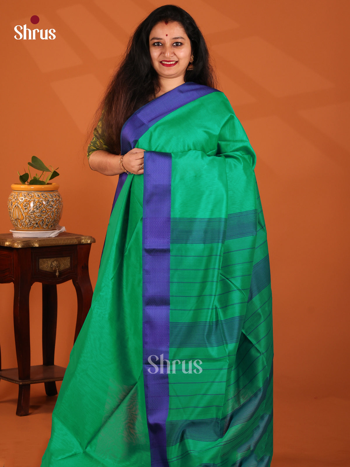Green with Blue - Maheshwari silkcotton Saree - Shop on Shrus.com