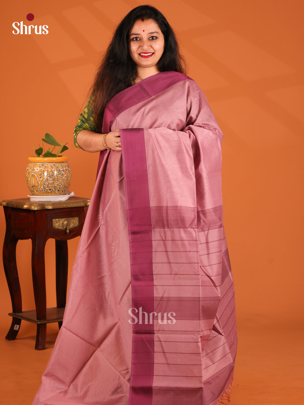 Onion Pink & Maroon - Maheshwari silkcotton Saree - Shop on Shrus.com