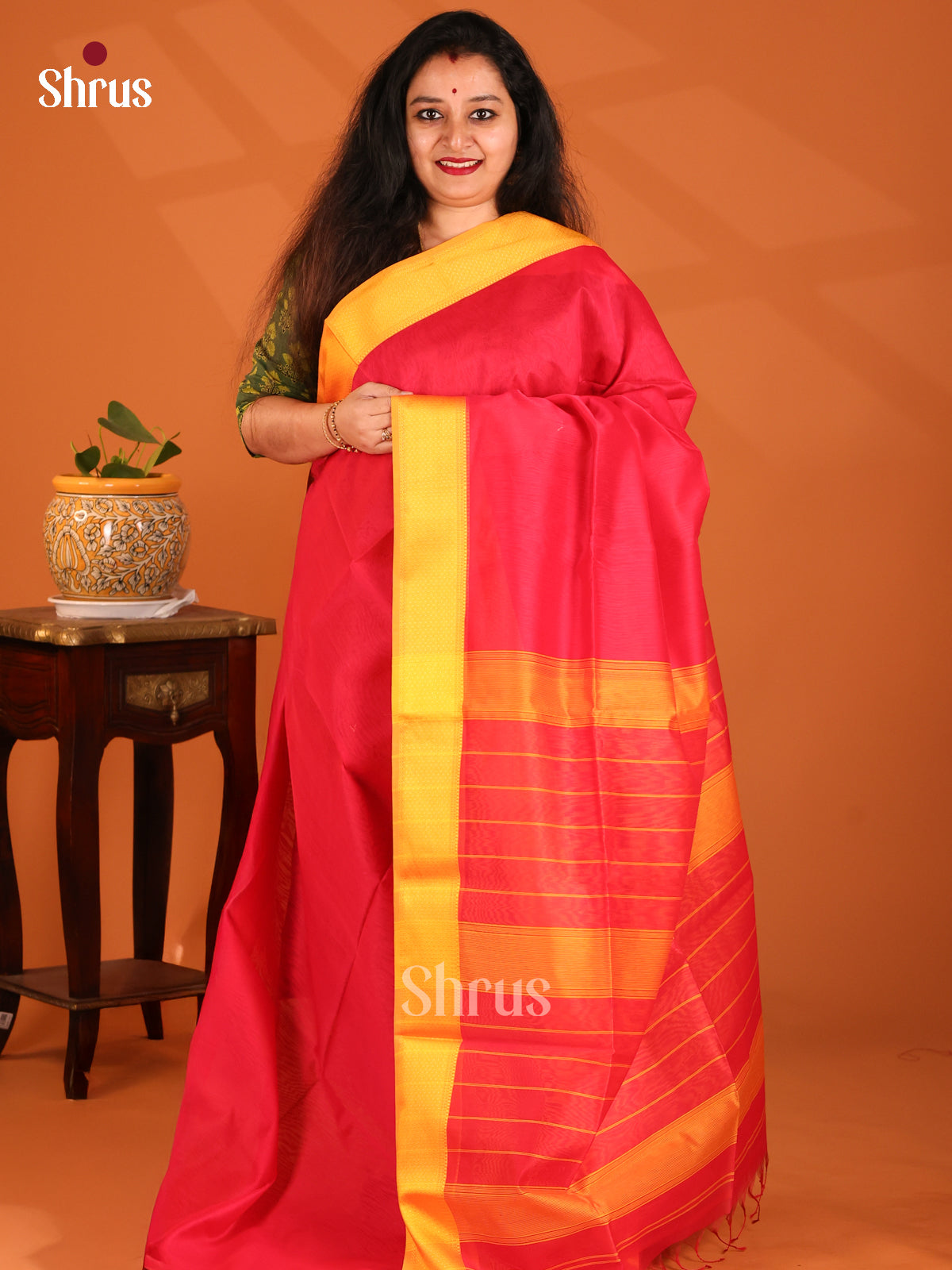 Red with Yellow- Maheshwari silkcotton Saree - Shop on Shrus.com