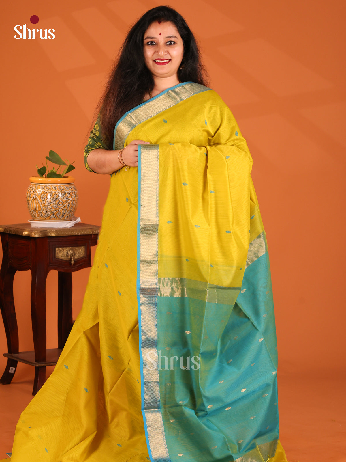 Yellow with Green- Maheshwari silkcotton Saree - Shop on Shrus.com