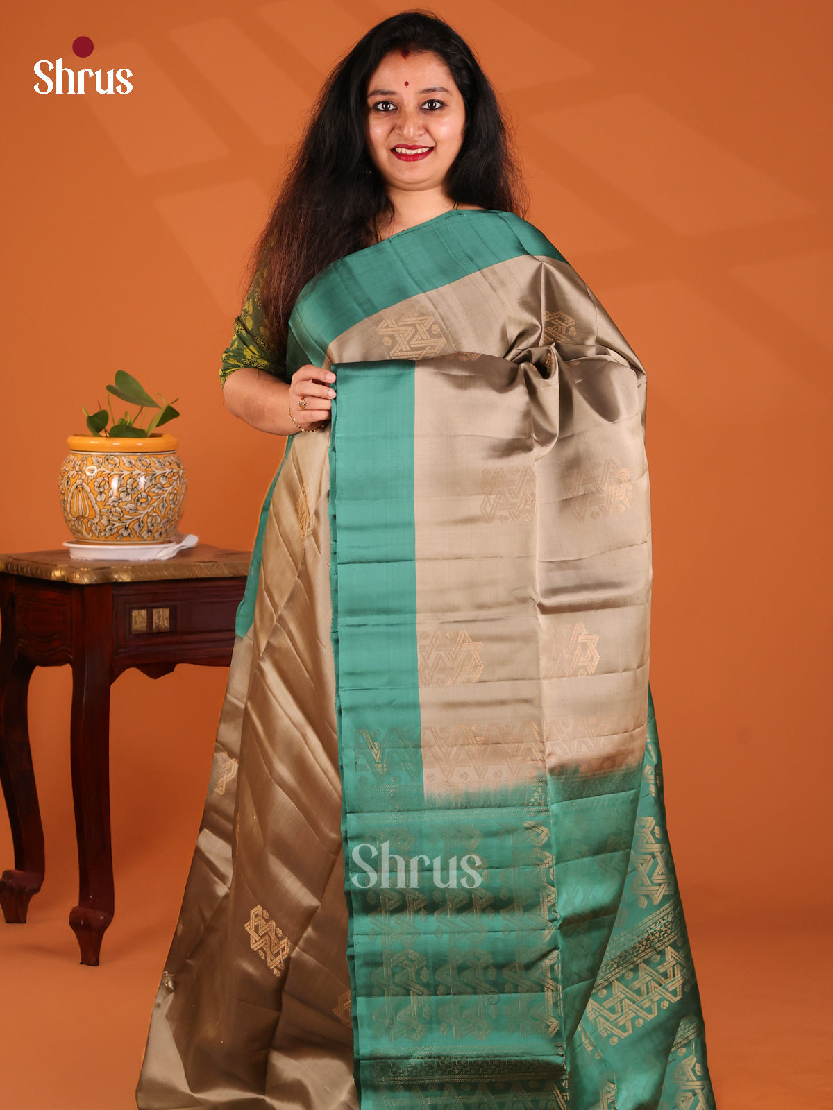 Charming Grey Softsilk-halfpure Saree with gold zari geometric motifs , brocade pallu - Shop on Shrus.com