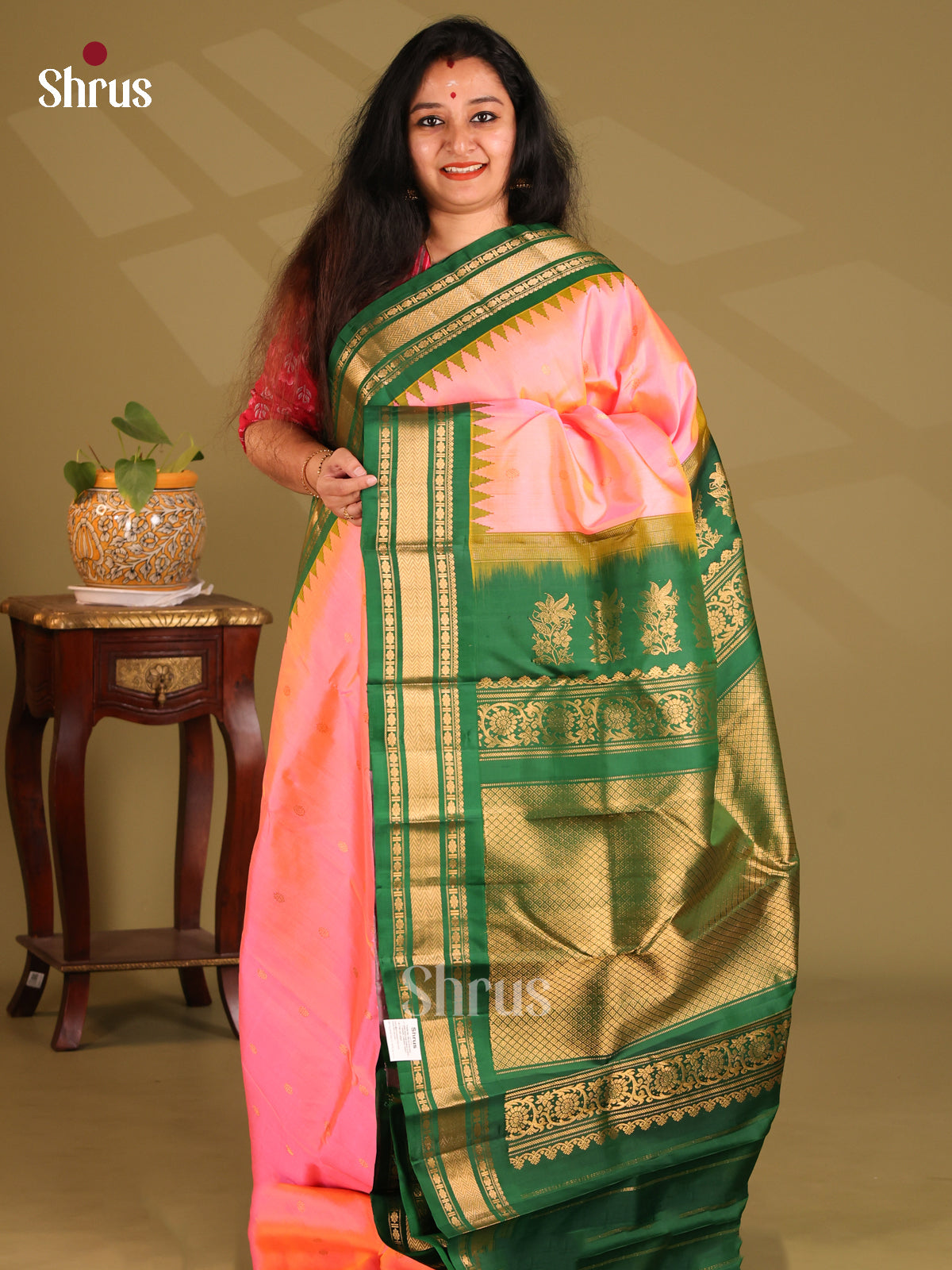Exquisite Pink Gadwal silk Saree with gold zari buttas & green brocade pallu