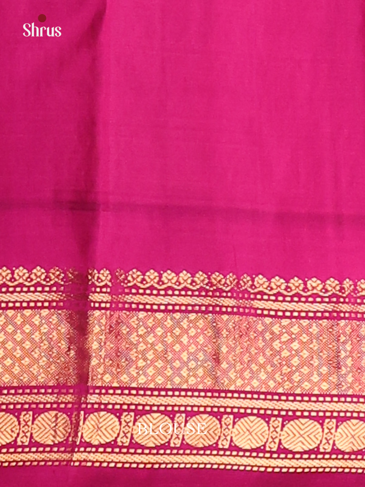 Vibrant Peach Gadwal silk Saree with zati buttas , checks pattern , contrast brocade pallu - Shop on Shrus.com