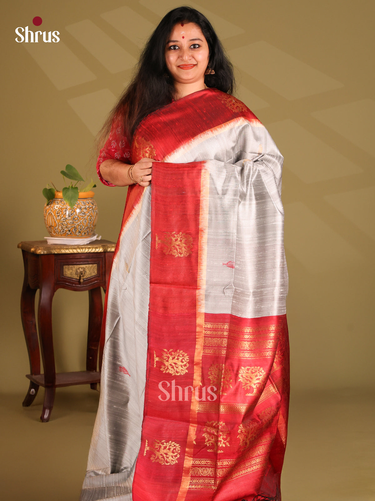 Chic Off White Raw Silk Saree with thread woven buttas , Red brocade pallu - Shop on Shrus.com