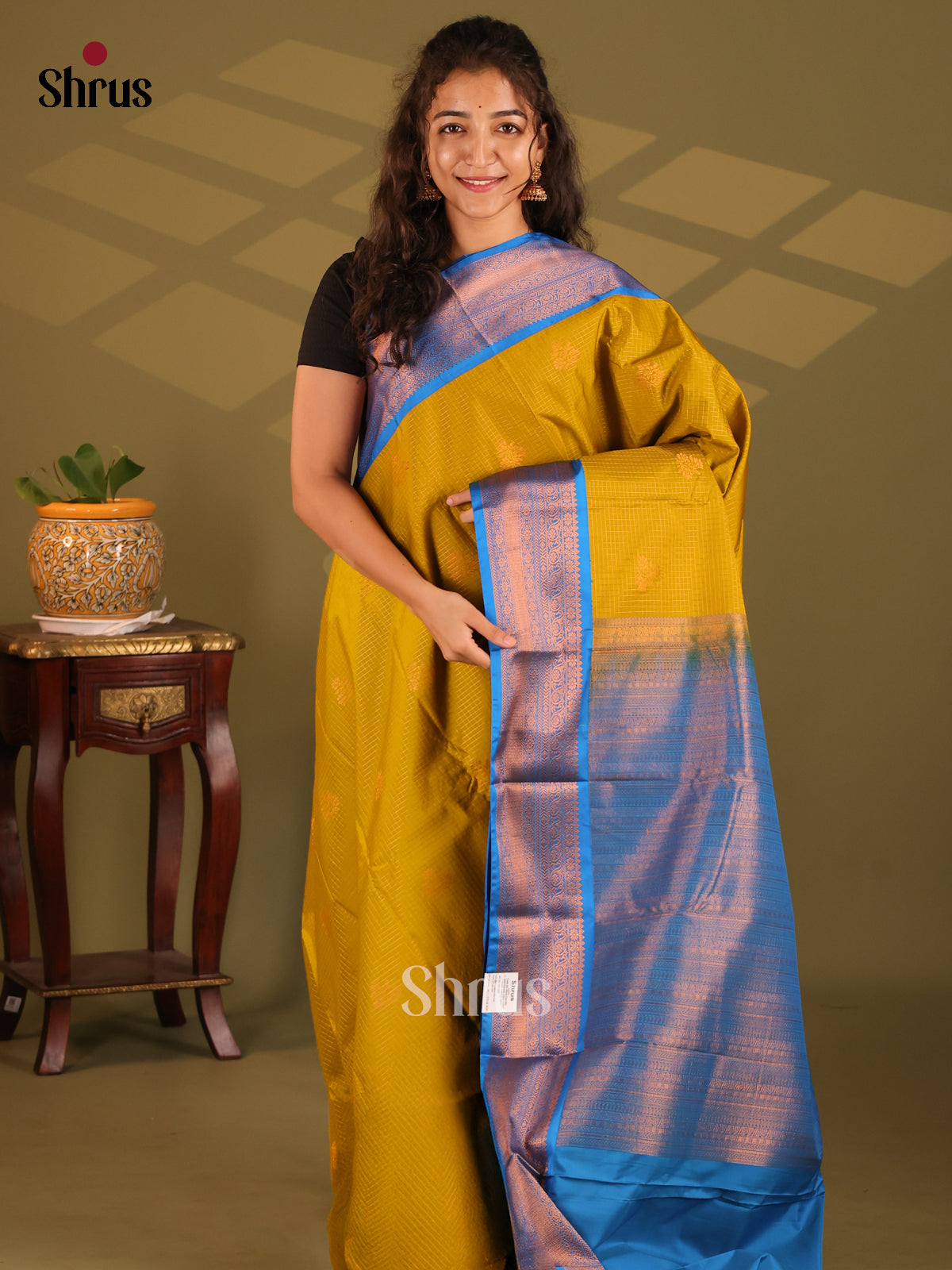 Mathulir Green with Blue- Semi Kanchipuram Saree - Shop on Shrus.com