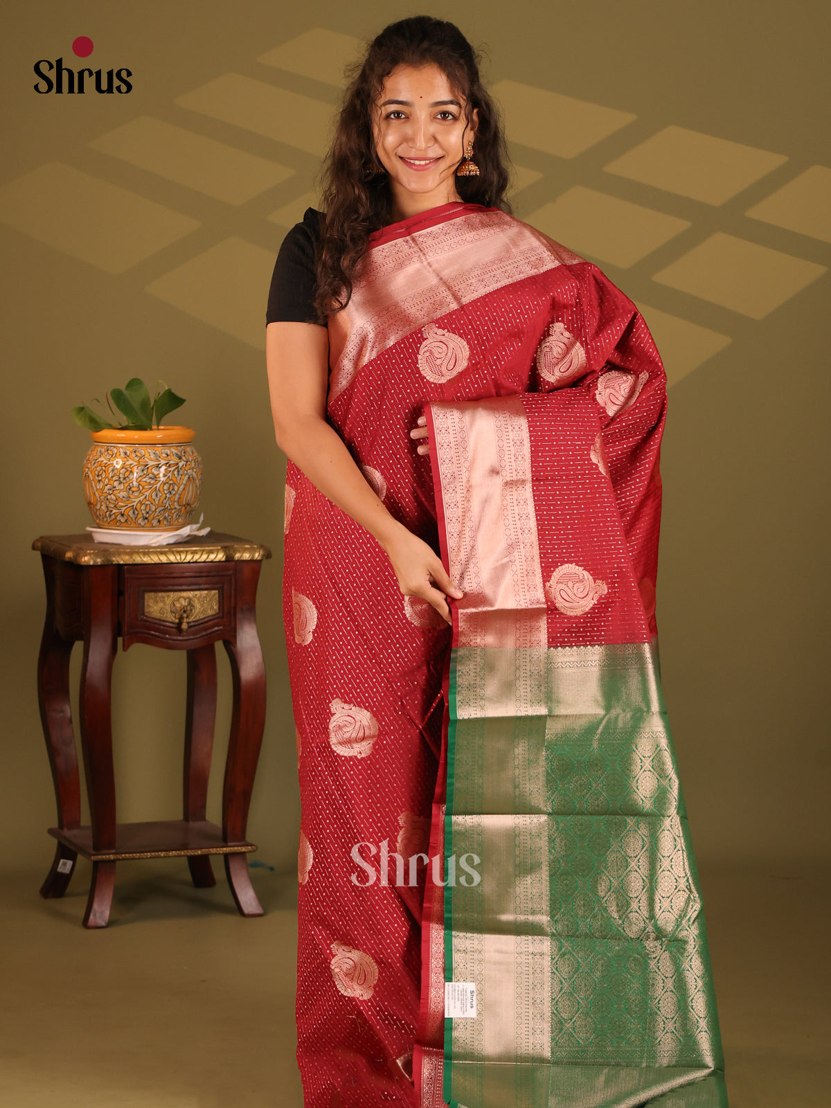 Red with Green- Semi Kanchipuram Saree - Shop on Shrus.com