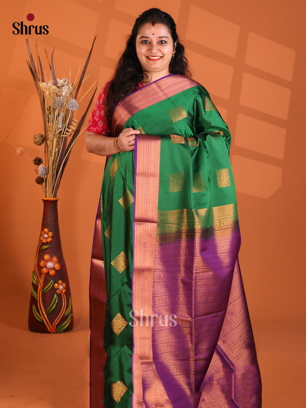 Green & Violet - Korvai Semi Kanchipuram saree - Shop on Shrus.com