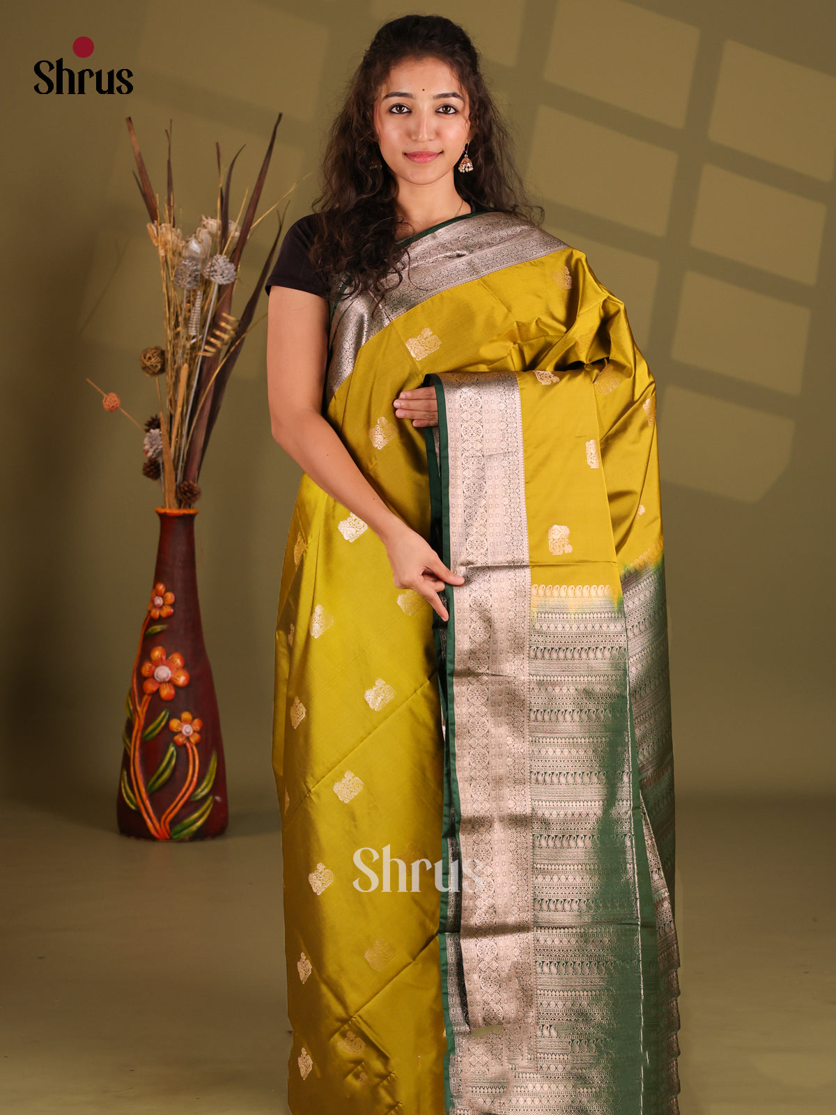Mathulir Green & Green - Semi Softsilk Saree - Shop on Shrus.com