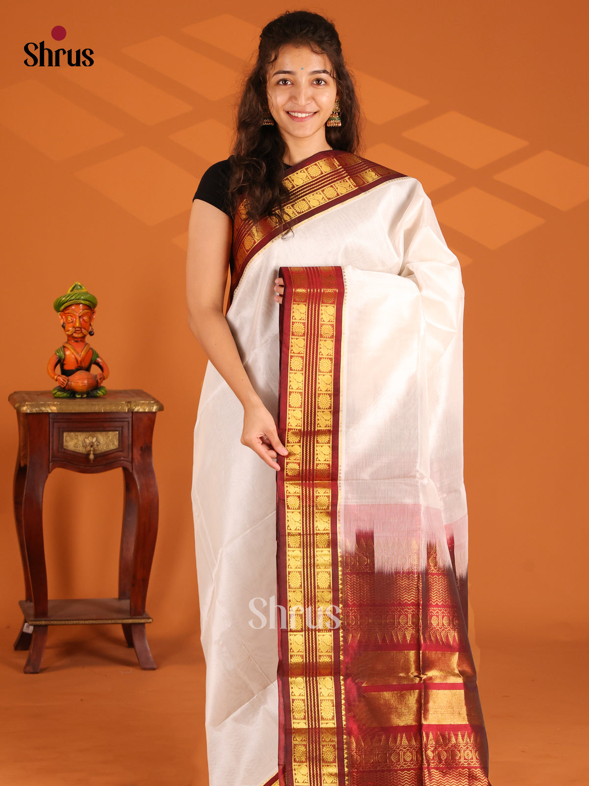 Beautiful Cream Silk Cotton Saree with contrast Maroon gold zari border - Shop on Shrus.com