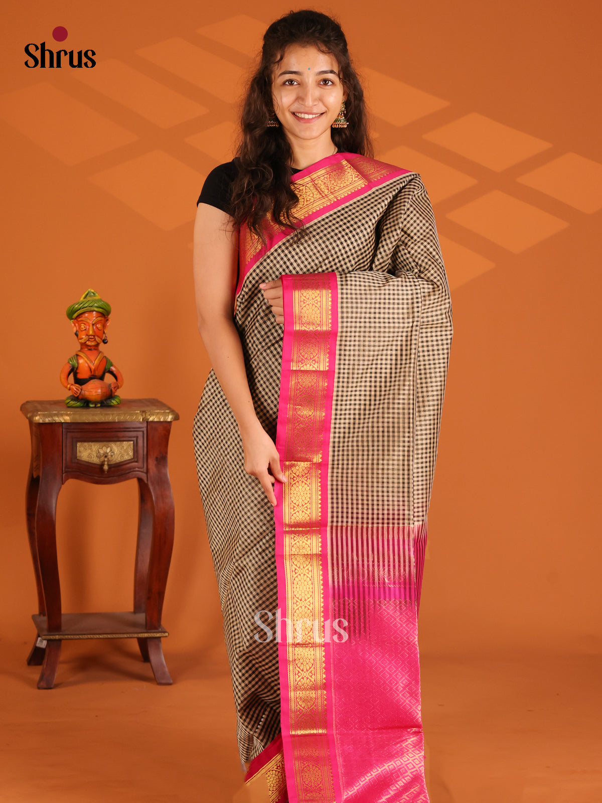 Pretty Cream & Black Silk Cotton Saree with kattam pattern & zari woven pallu - Shop on Shrus.com